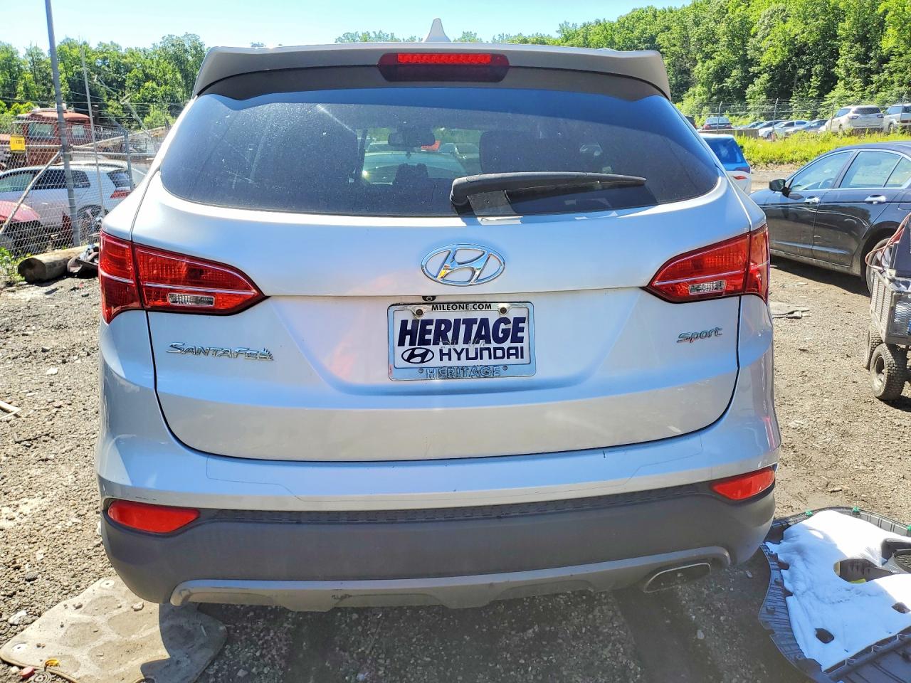 2014 Hyundai Santa Fe Sport 2.4l Silver vin: 5XYZU3LB3EG214167