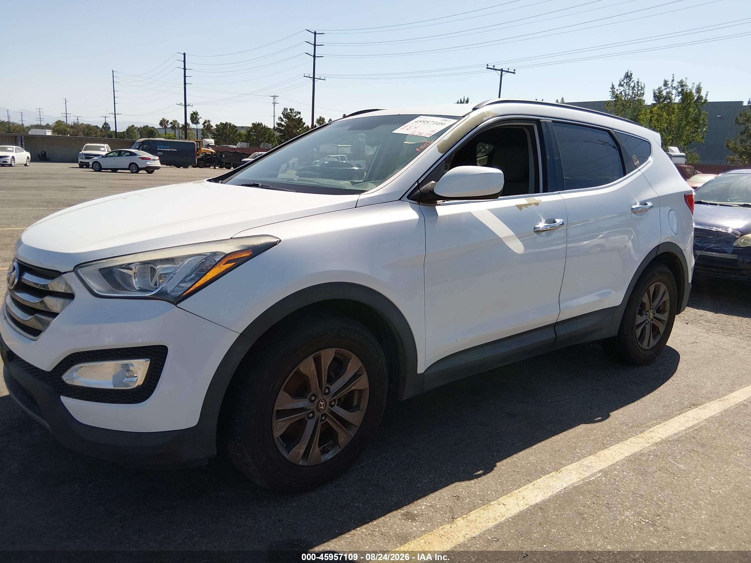2014 Hyundai Santa Fe Sport 2.4l White vin: 5XYZU3LB3EG217747