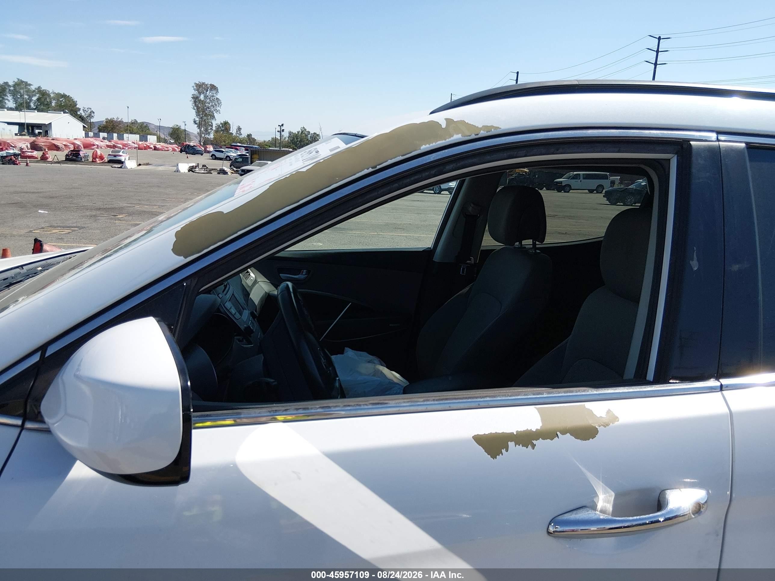 2014 Hyundai Santa Fe Sport 2.4l White vin: 5XYZU3LB3EG217747