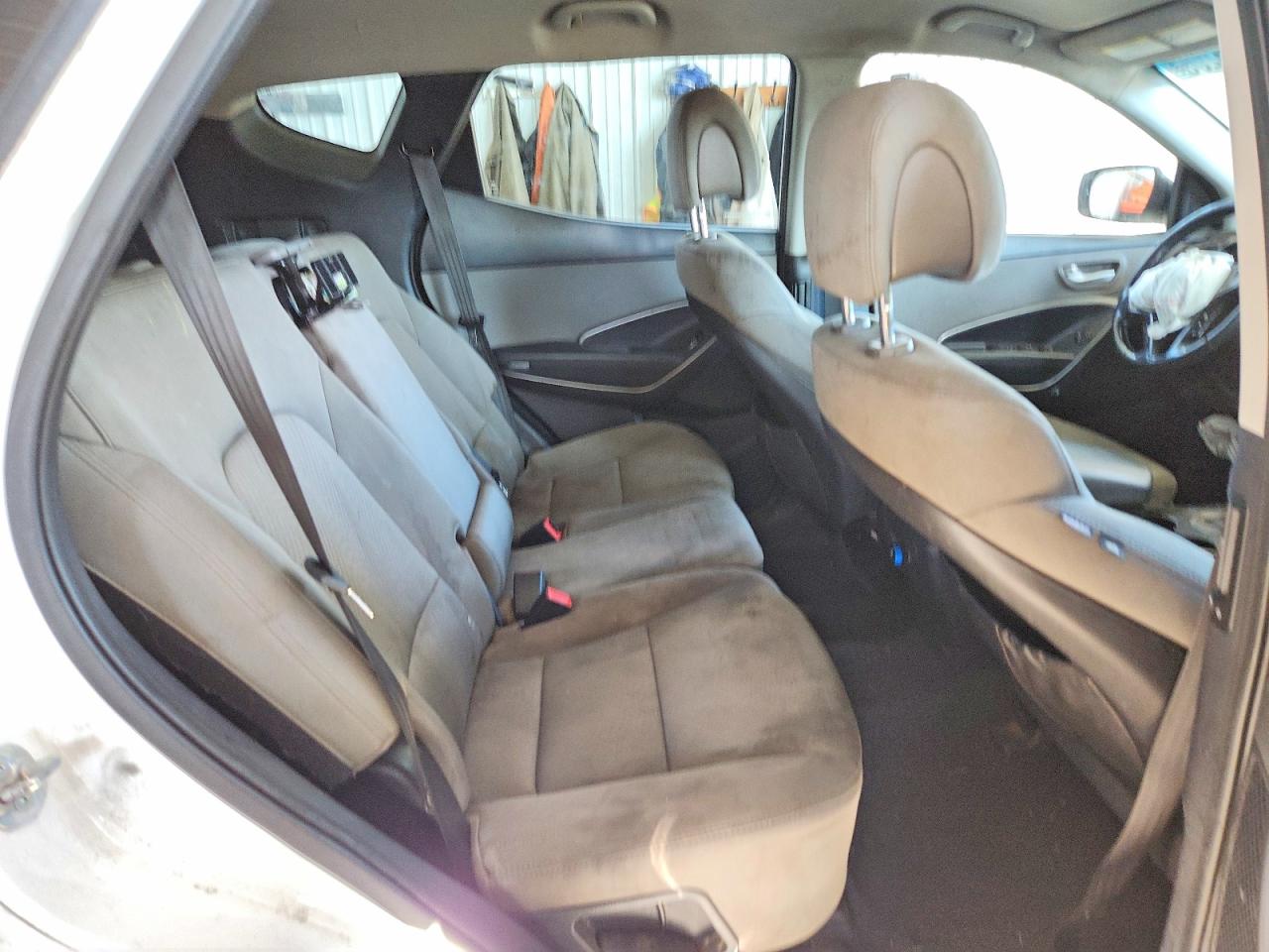 2014 Hyundai Santa Fe Sport 2.4l White vin: 5XYZU3LB3EG224892