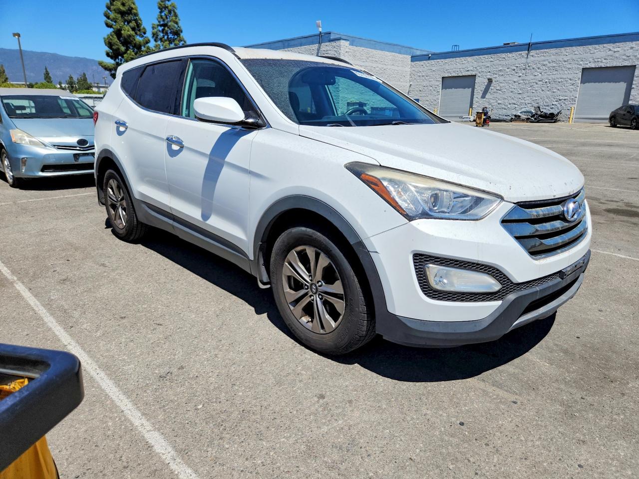 2015 Hyundai Santa Fe Sport 2.4l White vin: 5XYZU3LB3FG249499