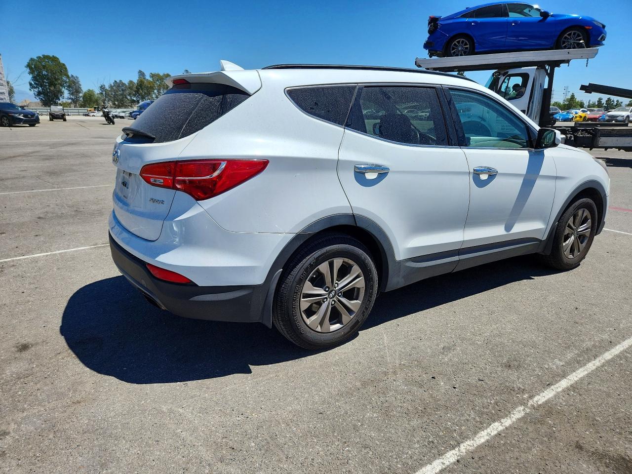 2015 Hyundai Santa Fe Sport 2.4l White vin: 5XYZU3LB3FG249499
