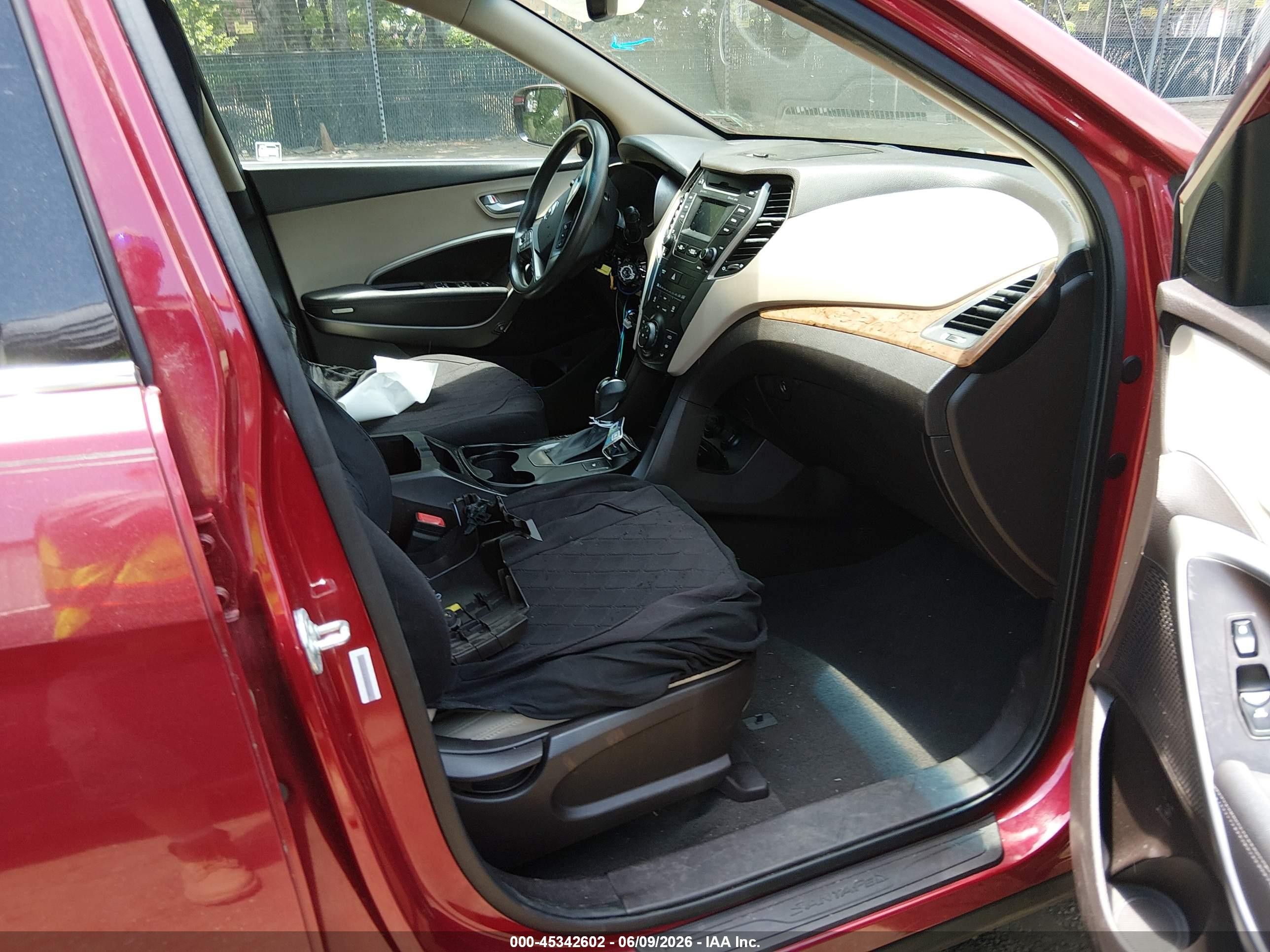2015 Hyundai Santa Fe Sport 2.4l Красный vin: 5XYZU3LB3FG263368