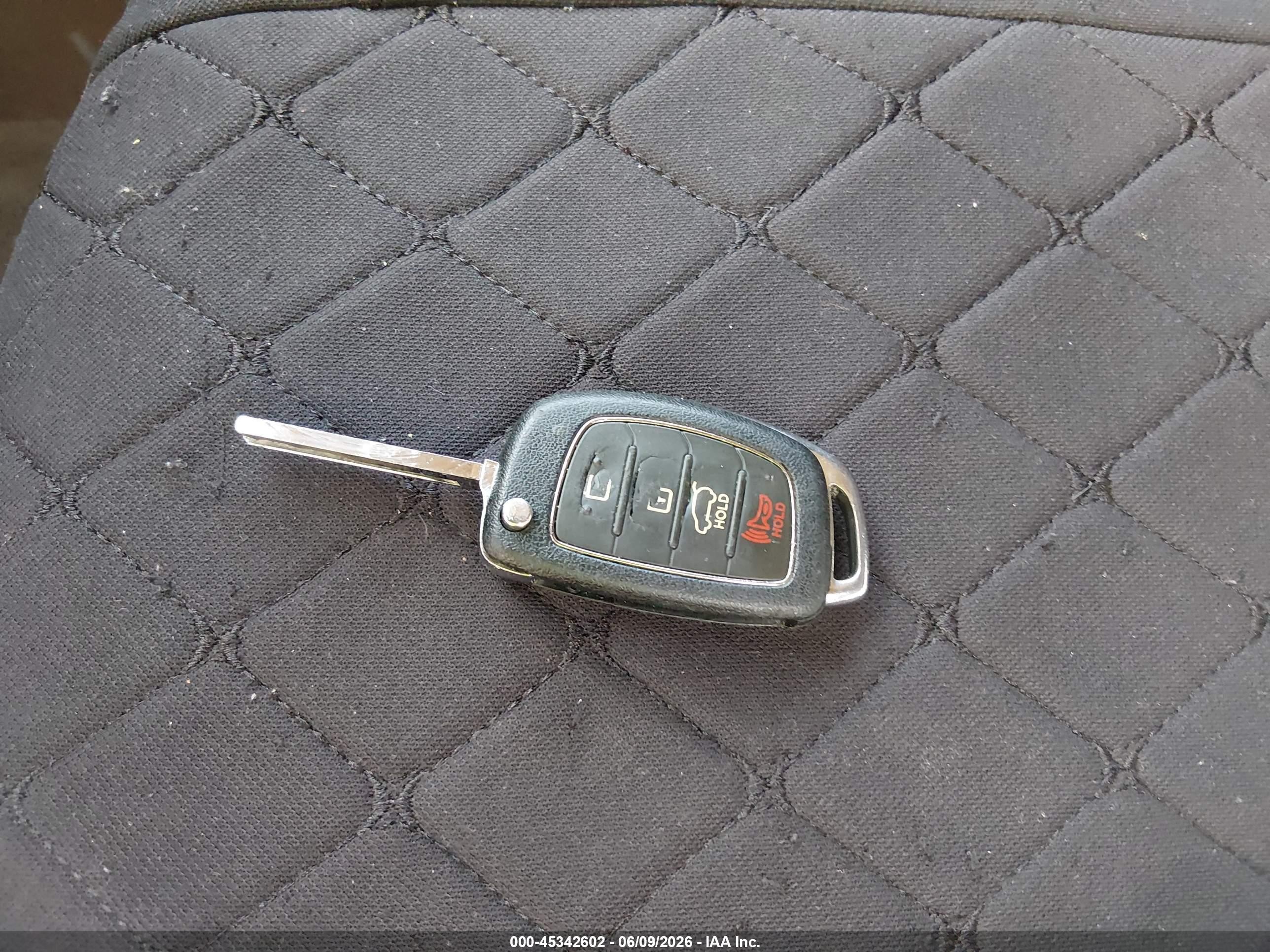 2015 Hyundai Santa Fe Sport 2.4l Красный vin: 5XYZU3LB3FG263368