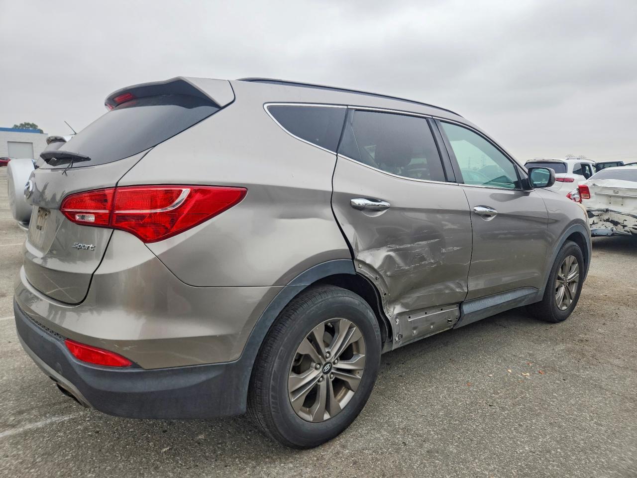2015 Hyundai Santa Fe Sport 2.4l Серый vin: 5XYZU3LB3FG273396