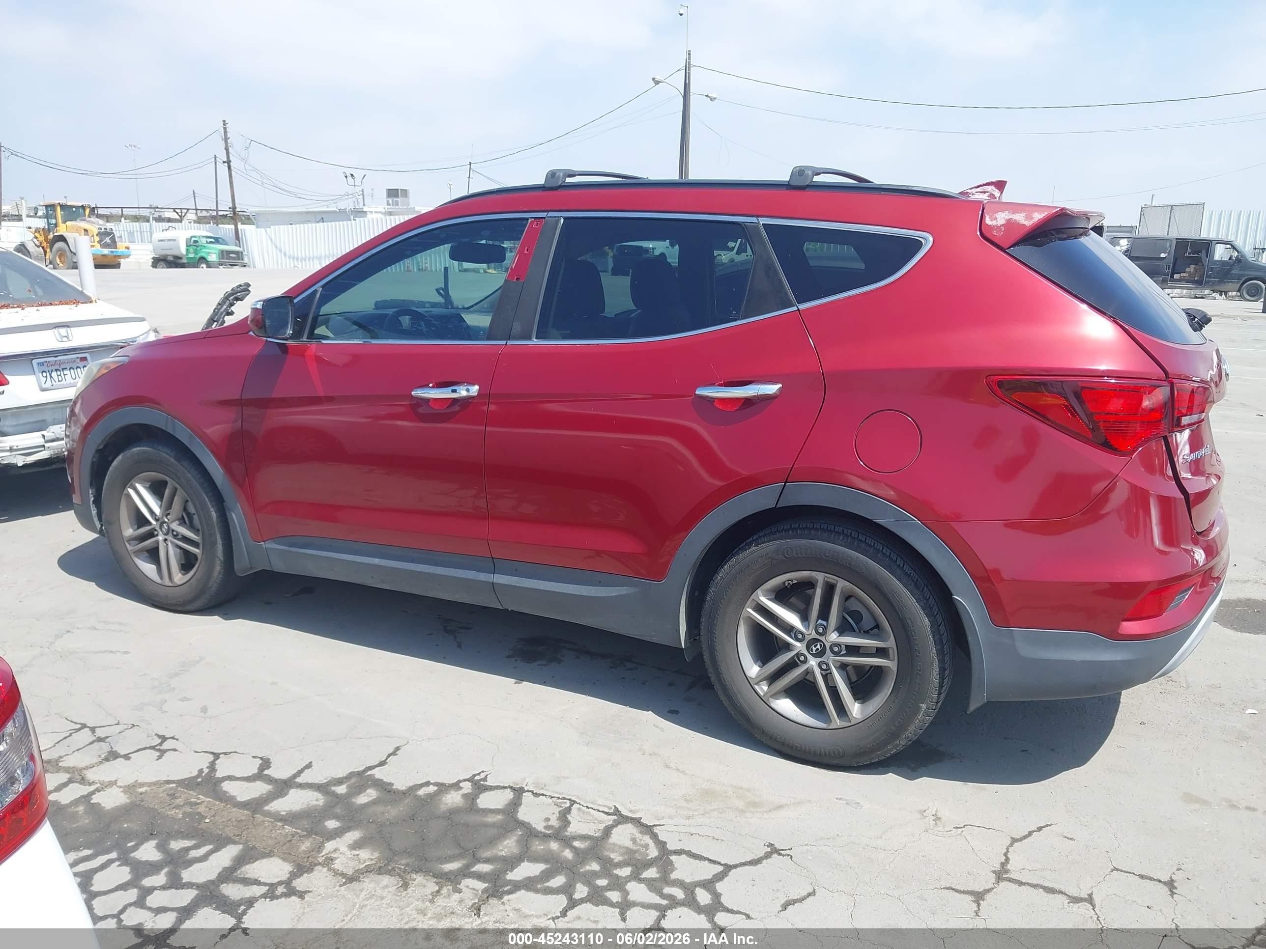 2018 Hyundai Santa Fe Sport 2.4l Red vin: 5XYZU3LB3JG556891
