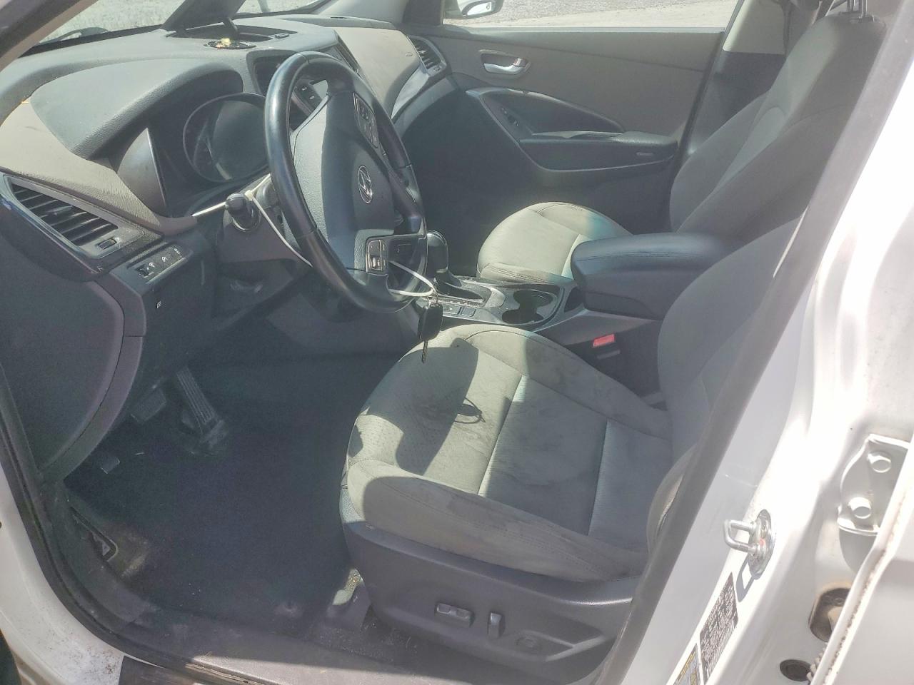 2013 Hyundai Santa Fe Sport 2.4l White vin: 5XYZU3LB4DG009908