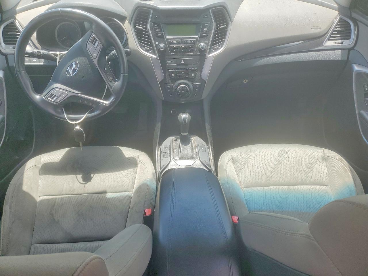 2013 Hyundai Santa Fe Sport 2.4l White vin: 5XYZU3LB4DG009908