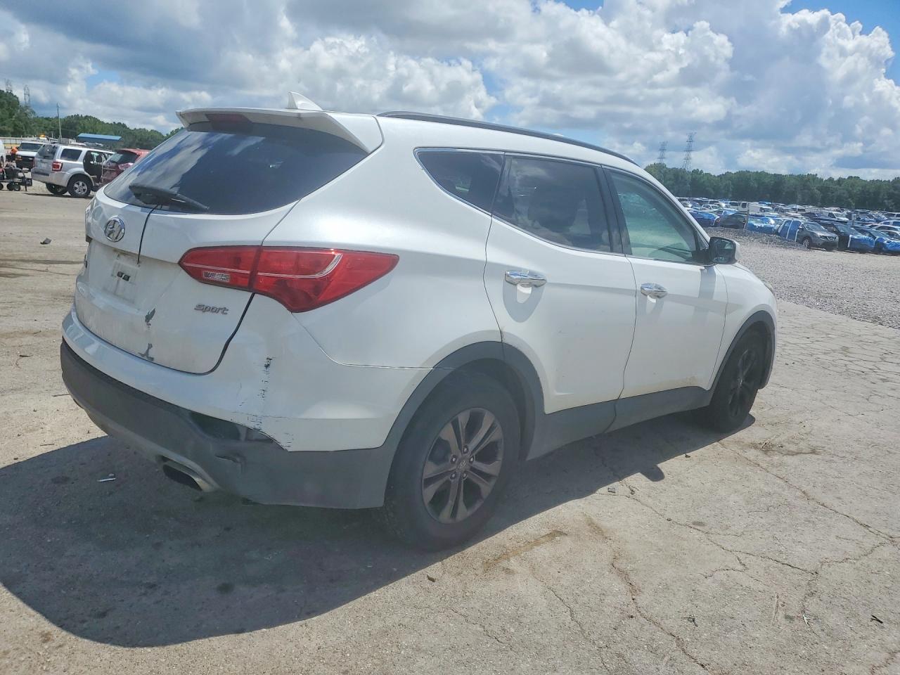 2013 Hyundai Santa Fe Sport 2.4l White vin: 5XYZU3LB4DG009908
