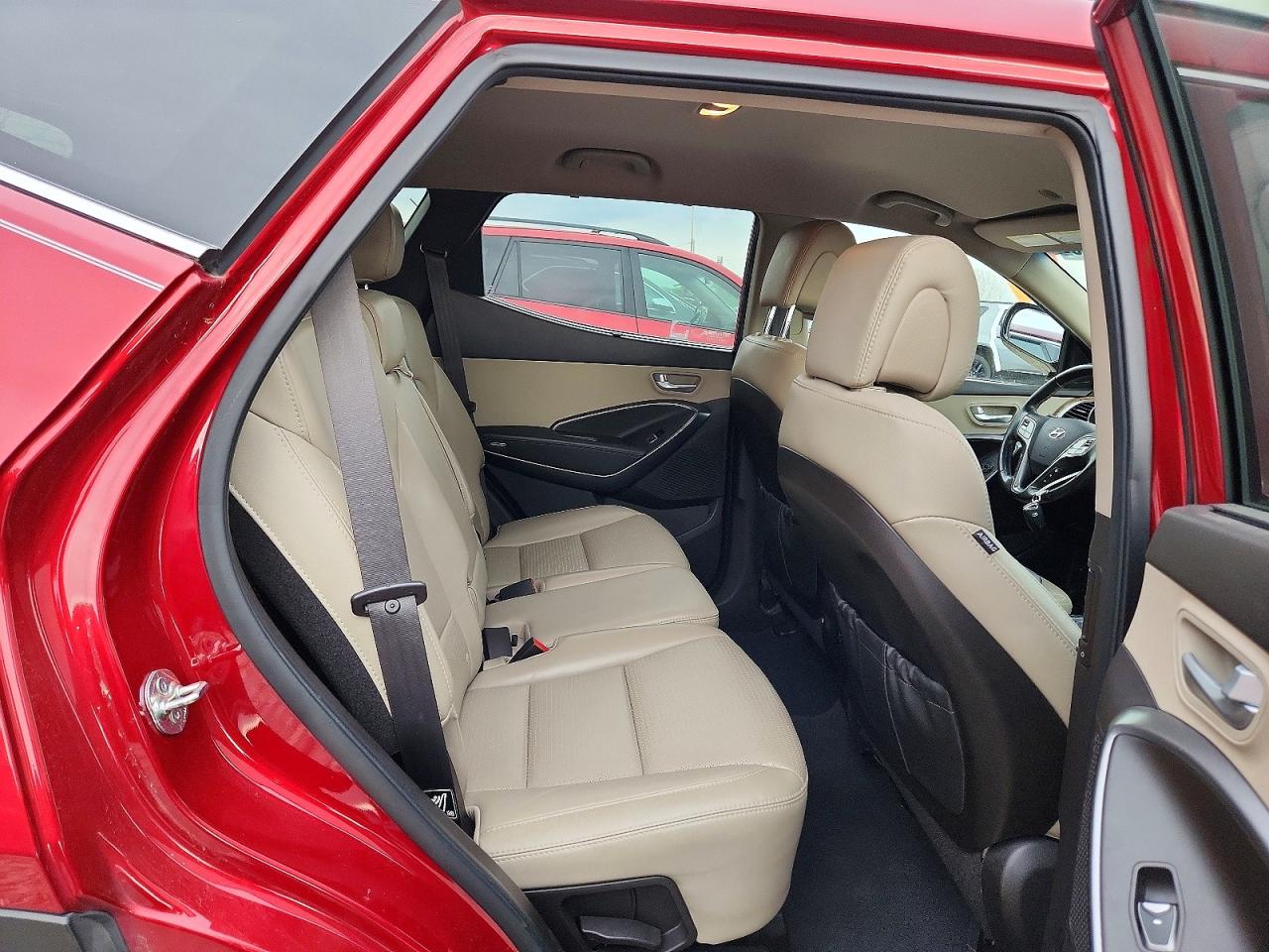 2014 Hyundai Santa Fe Sport 2.4l Red vin: 5XYZU3LB4EG131265