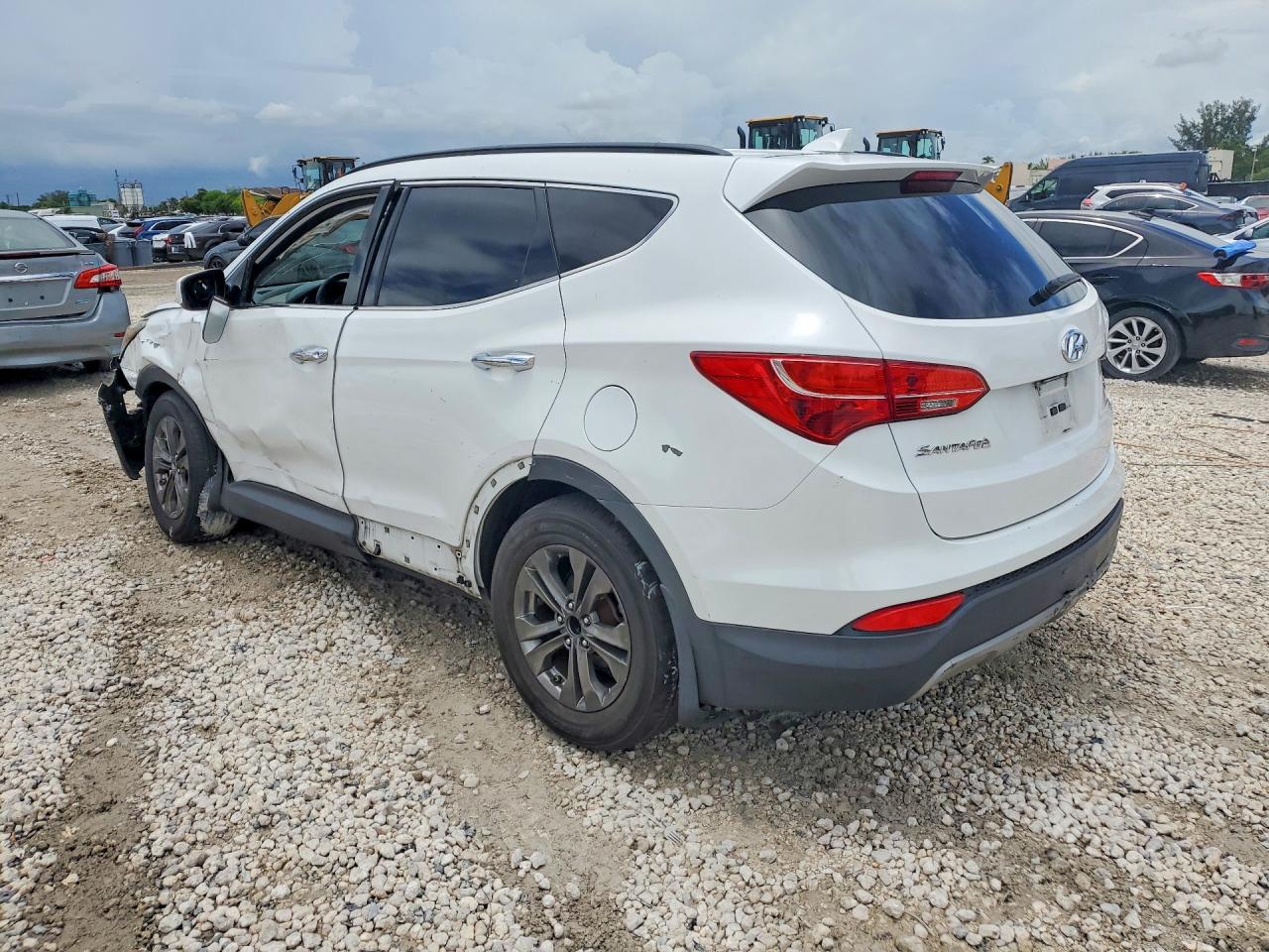 2014 Hyundai Santa Fe Sport 2.4l White vin: 5XYZU3LB4EG132013