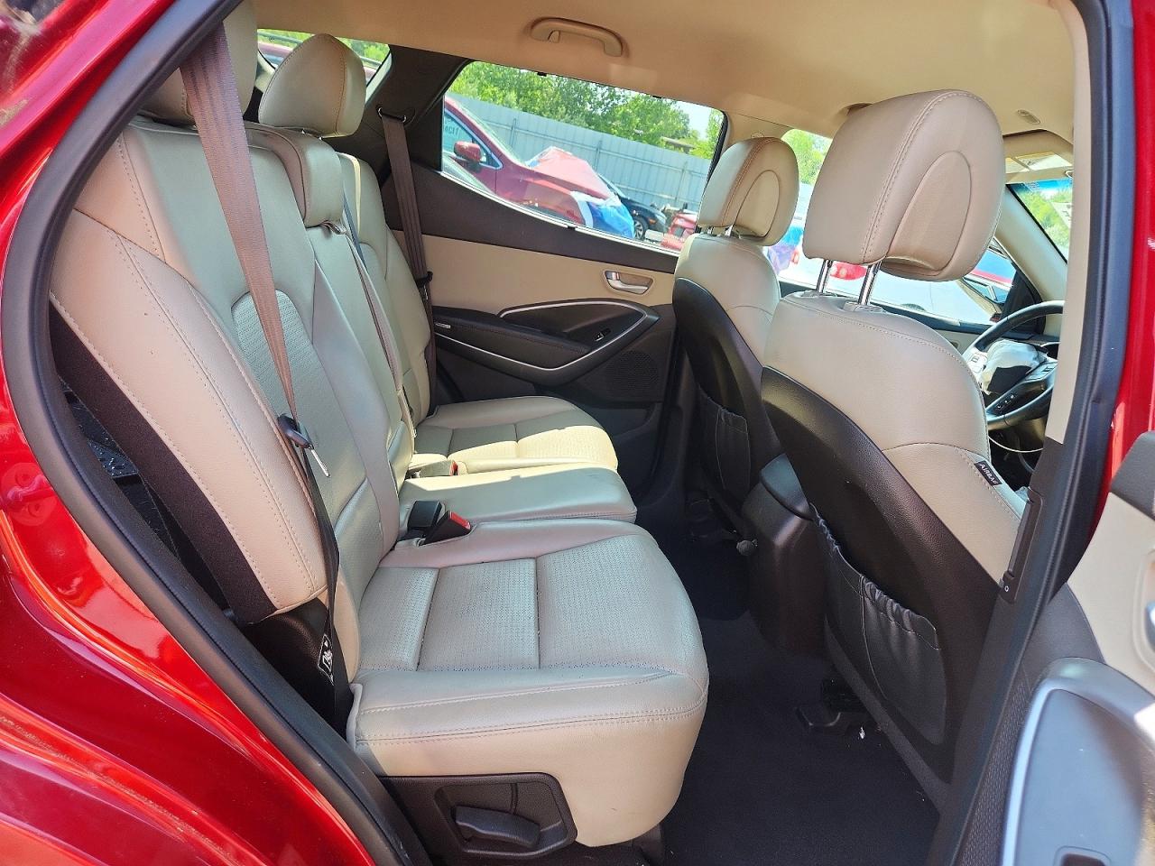 2014 Hyundai Santa Fe Sport 2.4l Red vin: 5XYZU3LB4EG138426