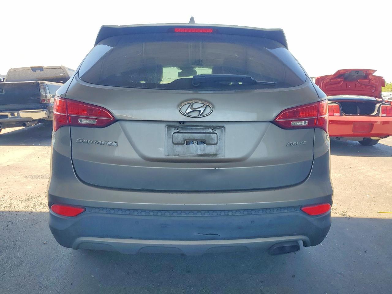 2014 Hyundai Santa Fe Sport 2.4l Silver vin: 5XYZU3LB4EG142511