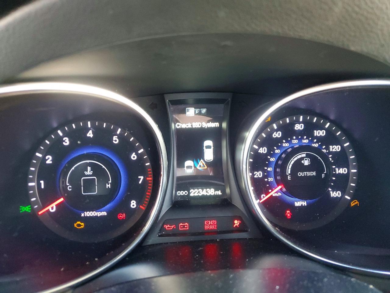 2014 Hyundai Santa Fe Sport 2.4l Silver vin: 5XYZU3LB4EG180563