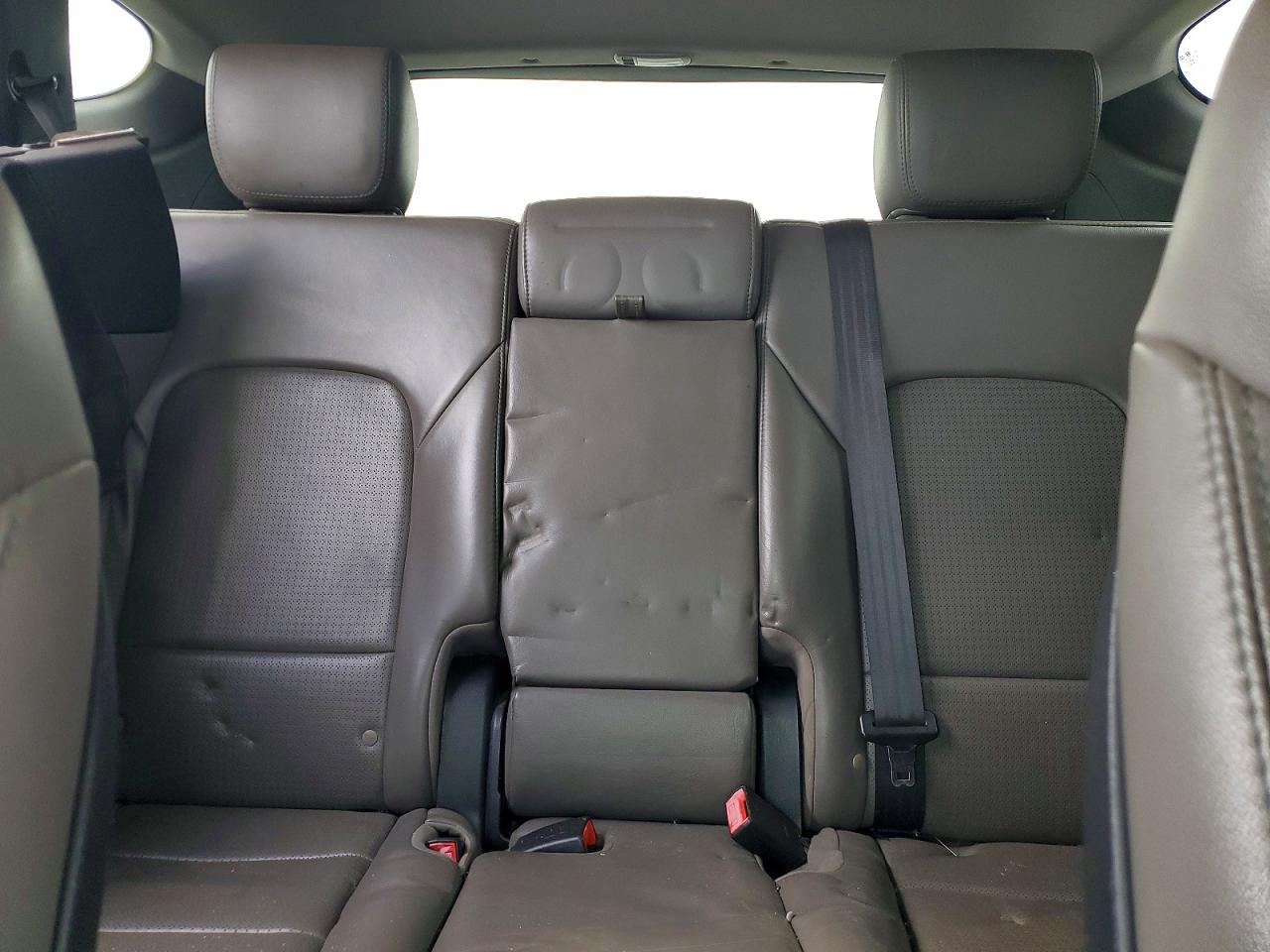 2014 Hyundai Santa Fe Sport 2.4l Silver vin: 5XYZU3LB4EG215487