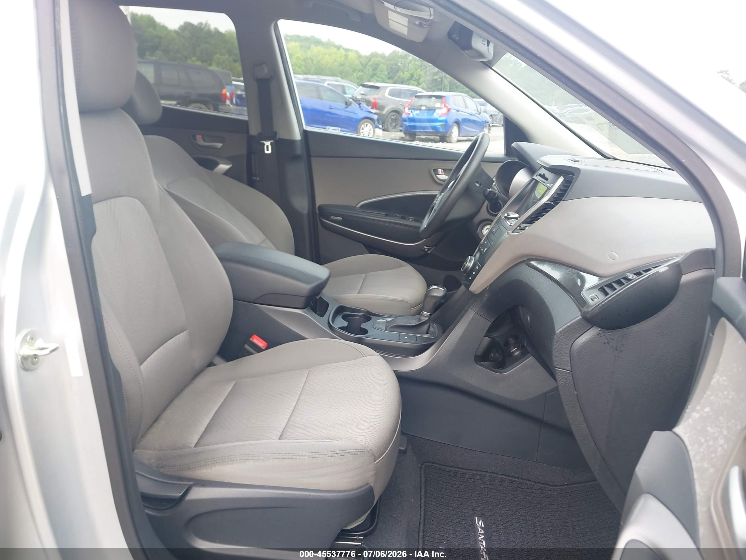 2015 Hyundai Santa Fe Sport 2.4l Серебряный vin: 5XYZU3LB4FG304770
