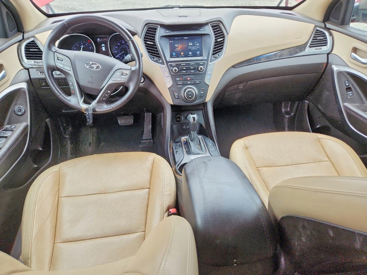 2017 Hyundai Santa Fe Sport 2.4l Red vin: 5XYZU3LB4HG417105