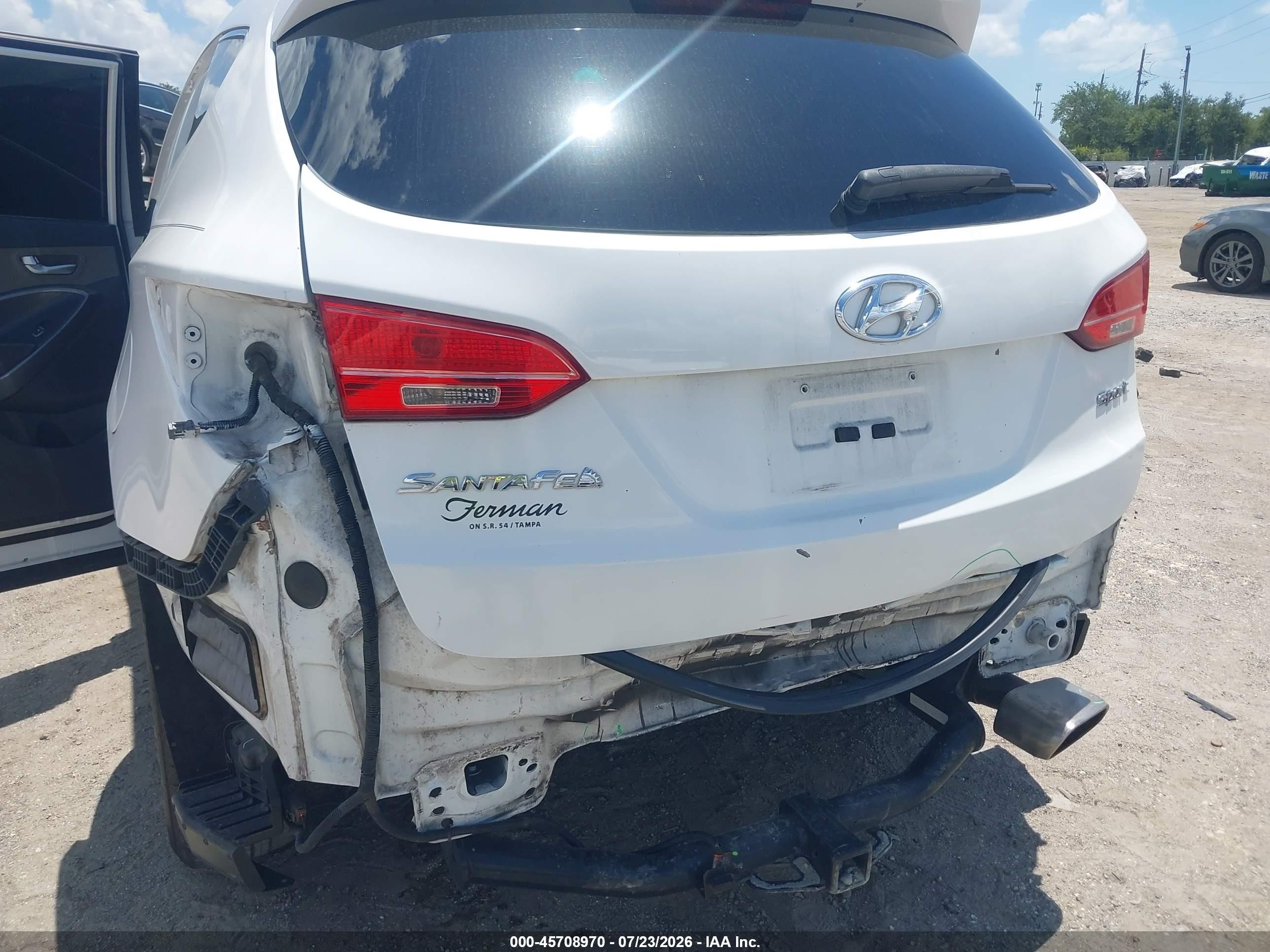 2013 Hyundai Santa Fe Sport White vin: 5XYZU3LB5DG111332