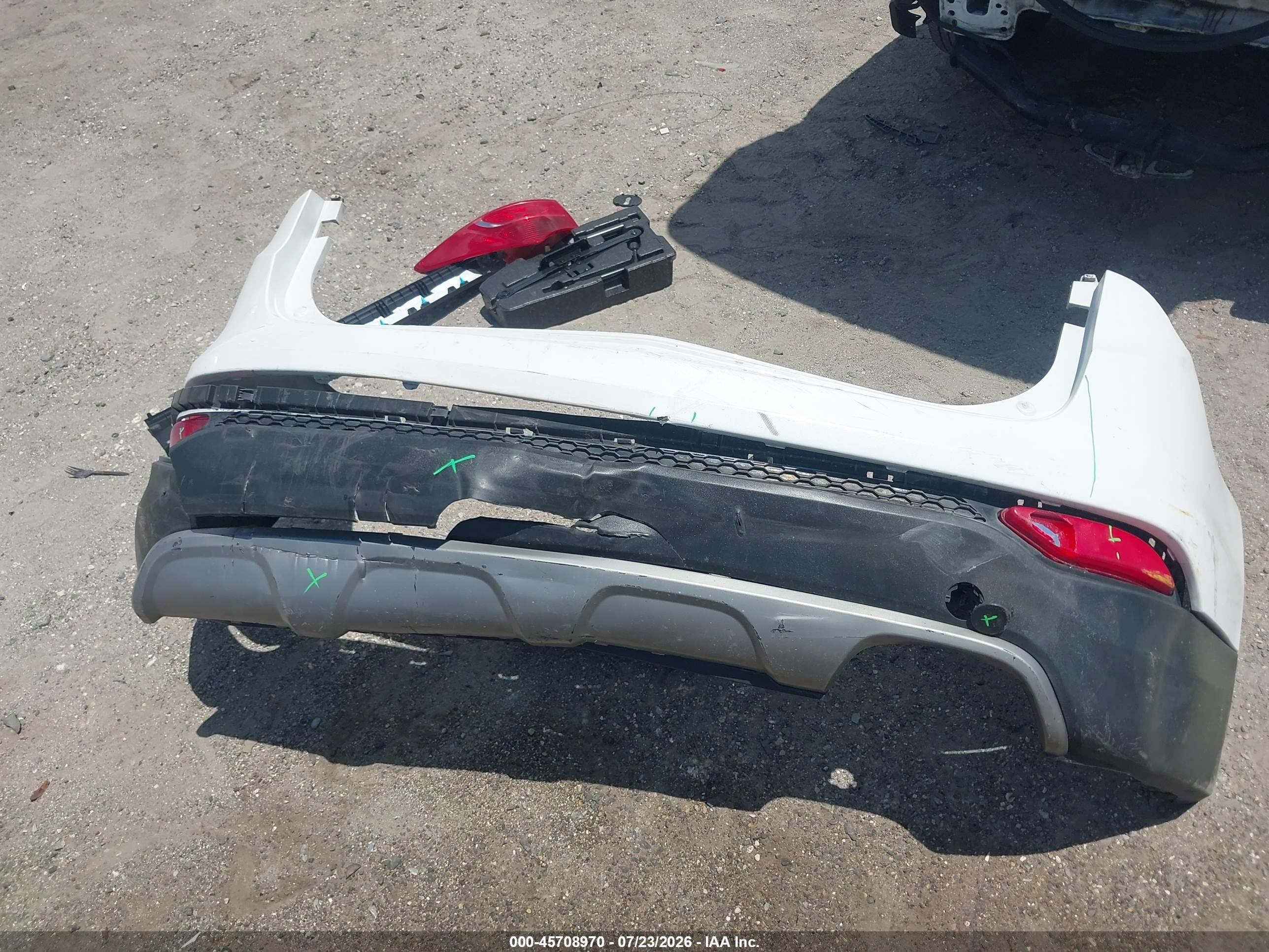 2013 Hyundai Santa Fe Sport White vin: 5XYZU3LB5DG111332