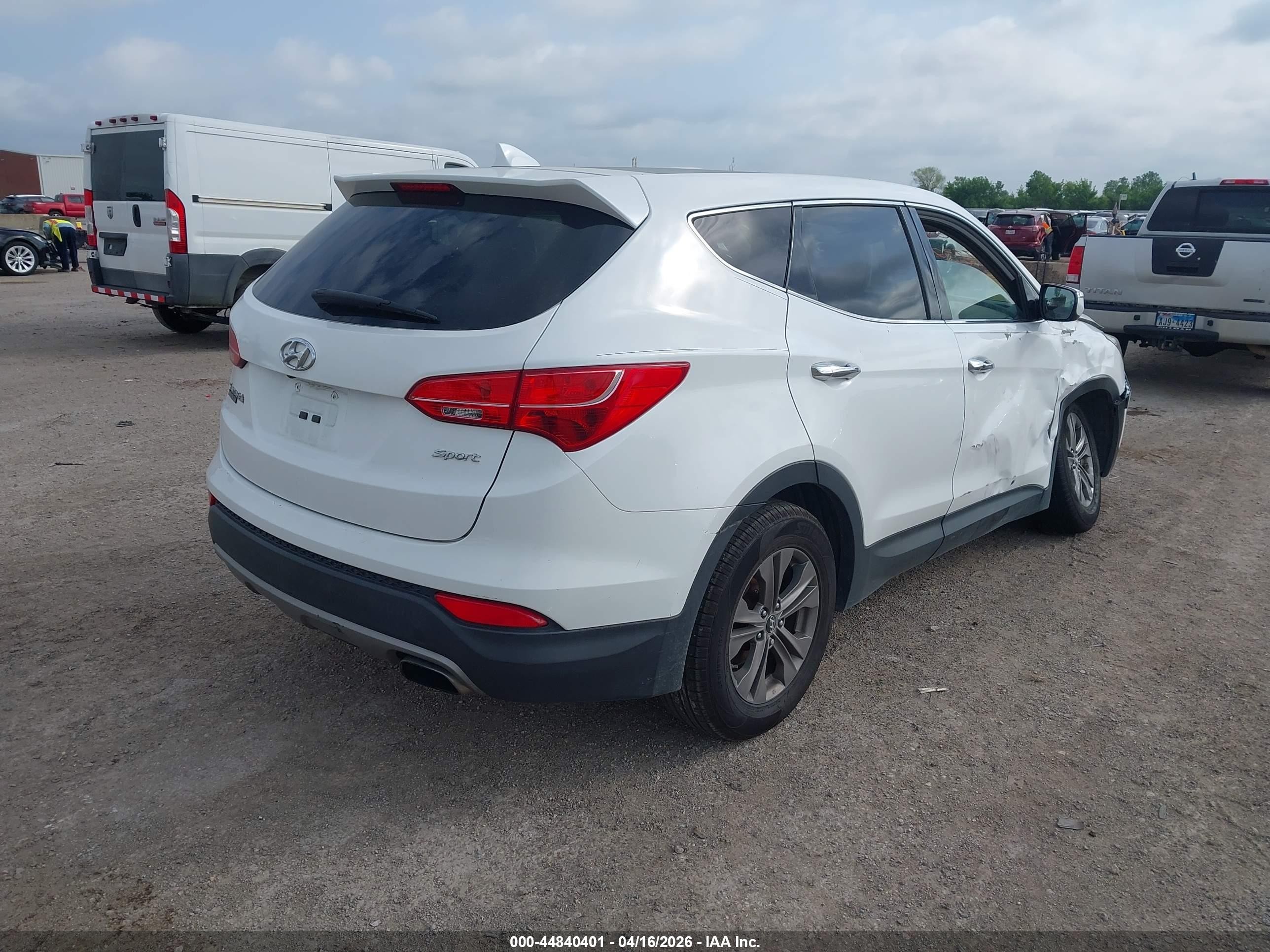 2013 Hyundai Santa Fe Sport Белый vin: 5XYZU3LB5DG123142