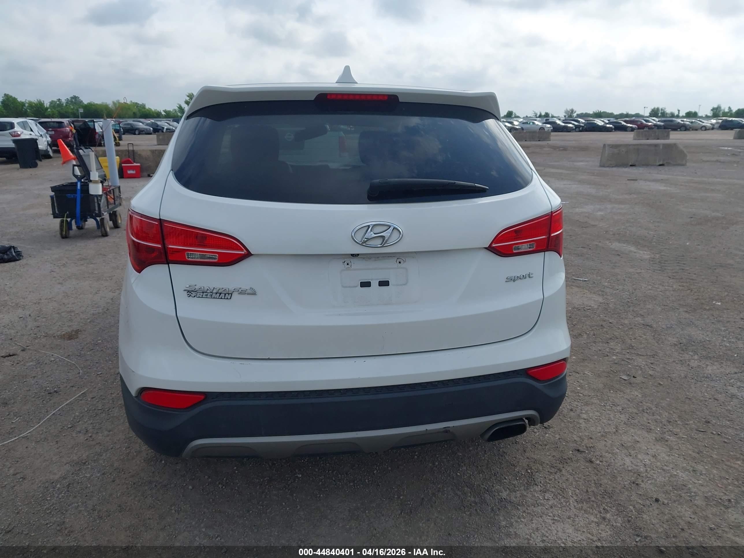 2013 Hyundai Santa Fe Sport Белый vin: 5XYZU3LB5DG123142