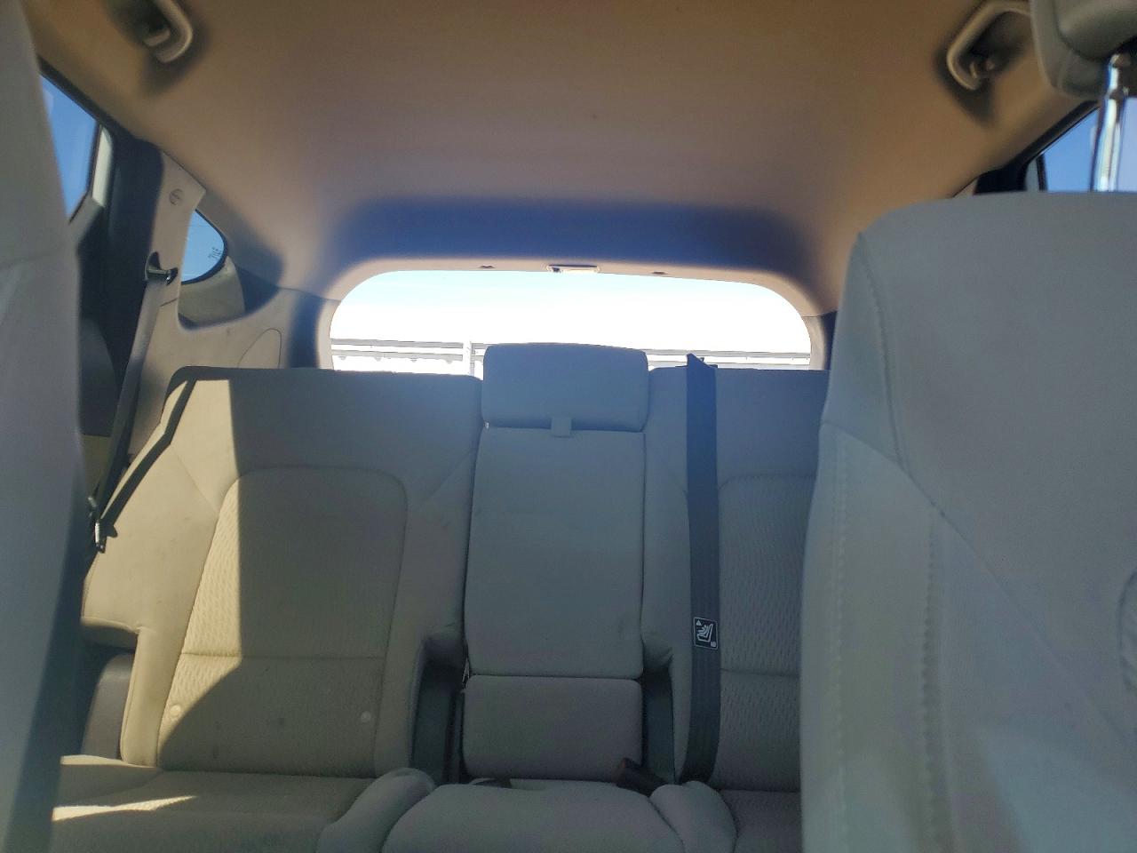 2013 Hyundai Santa Fe Sport 2.4l White vin: 5XYZU3LB5EG124664