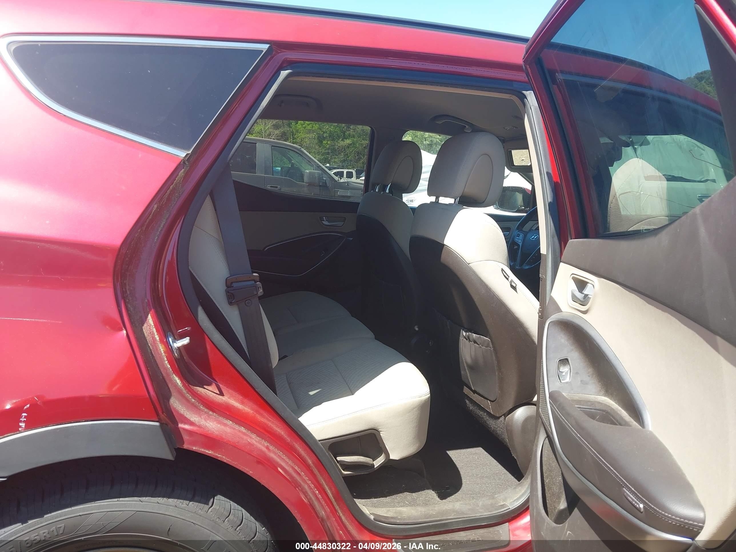 2014 Hyundai Santa Fe Sport 2.4l Red vin: 5XYZU3LB5EG162783