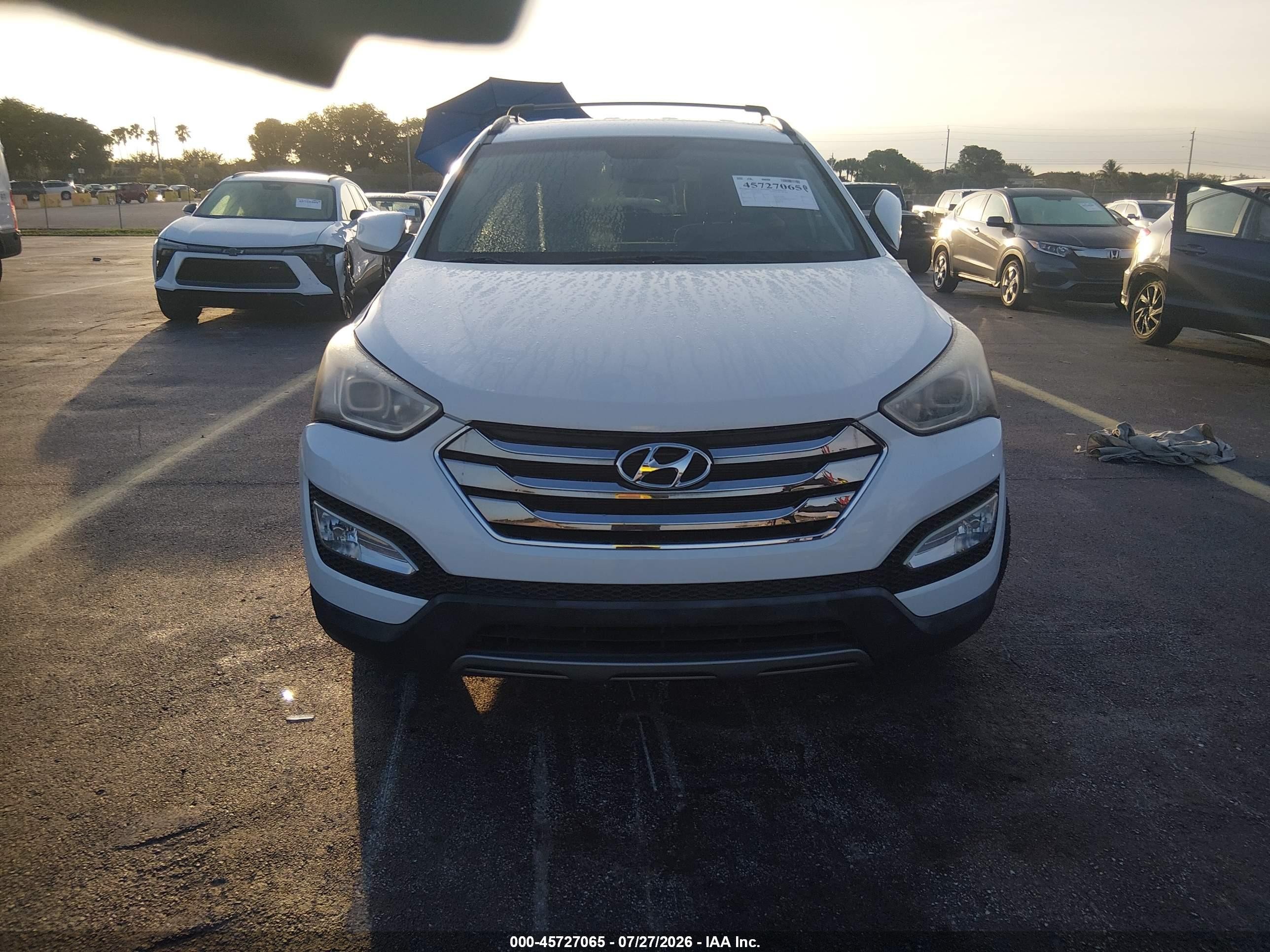 2014 Hyundai Santa Fe Sport 2.4l Белый vin: 5XYZU3LB5EG181222