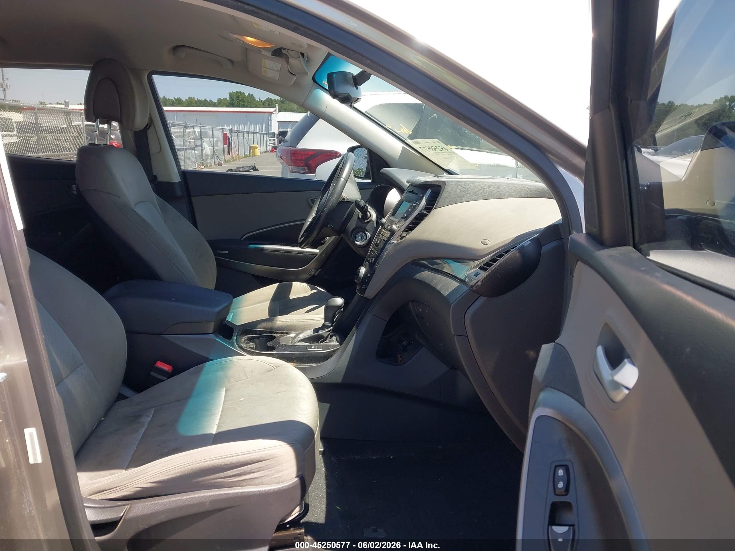 2014 Hyundai Santa Fe Sport 2.4l Серый vin: 5XYZU3LB5EG187148