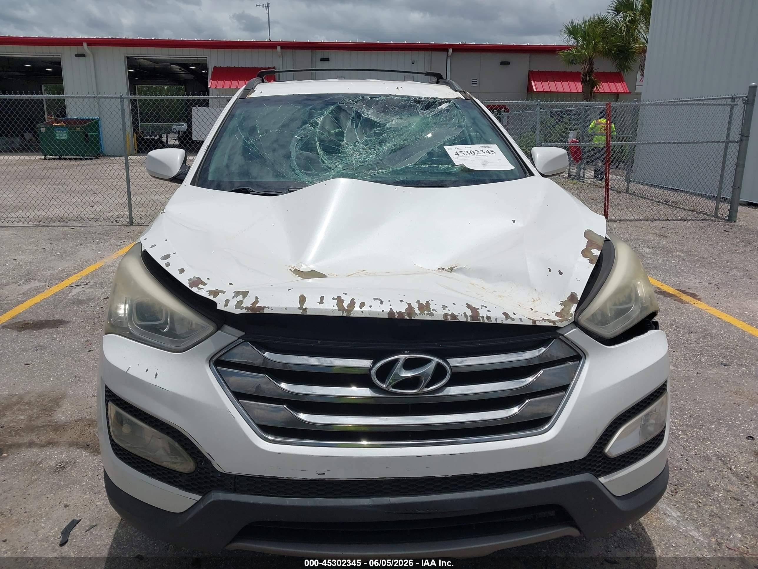 2014 Hyundai Santa Fe Sport 2.4l White vin: 5XYZU3LB5EG215207