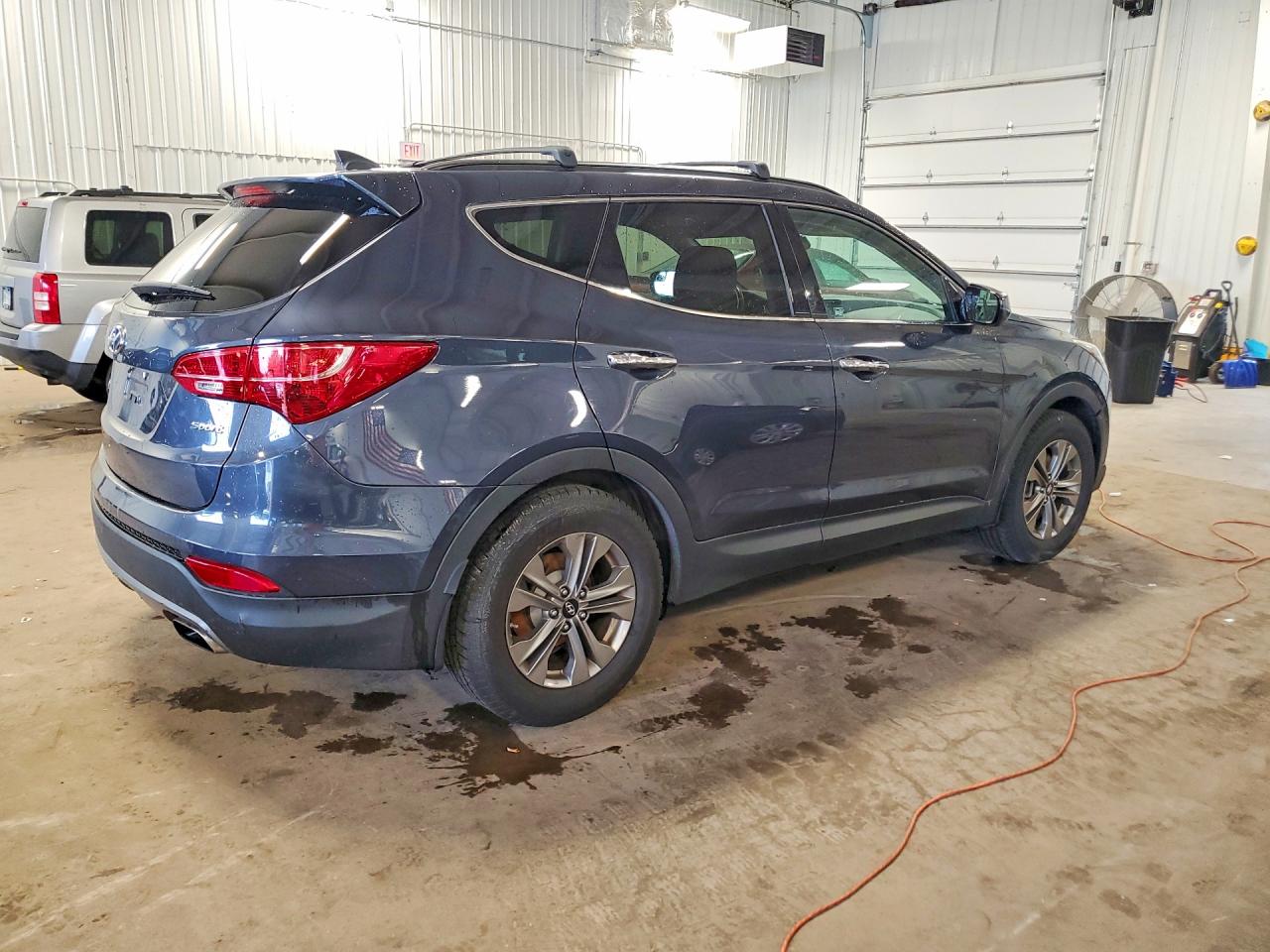 2015 Hyundai Santa Fe Sport 2.4l Blue vin: 5XYZU3LB5FG293293