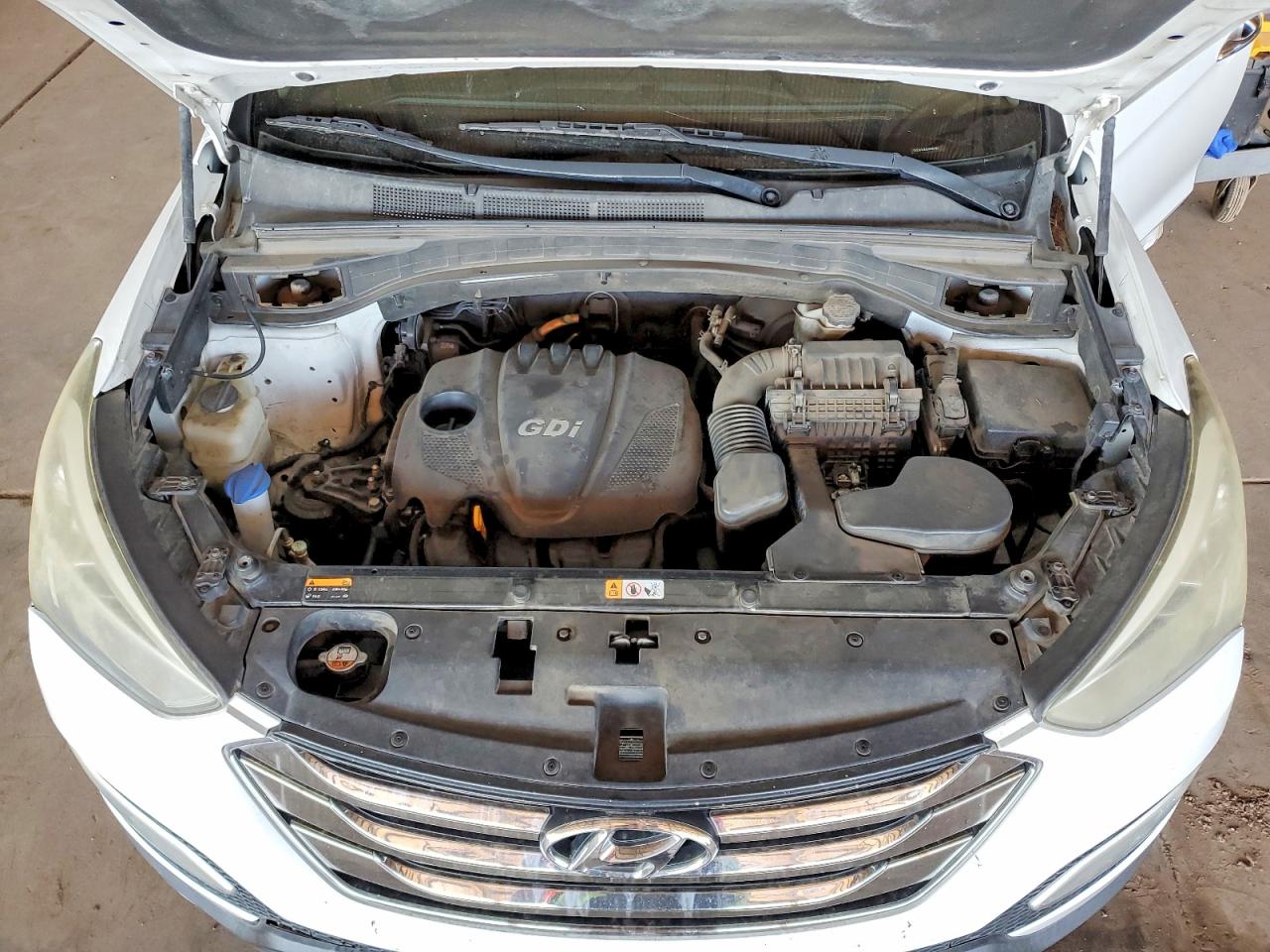 2013 Hyundai Santa Fe Sport White vin: 5XYZU3LB6DG084545