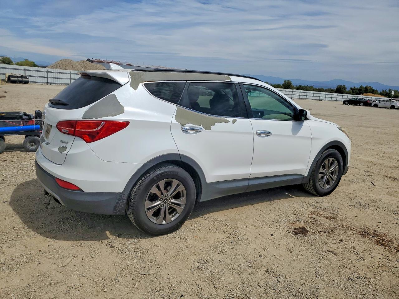 2013 Hyundai Santa Fe Sport 2.4l White vin: 5XYZU3LB6DG091396