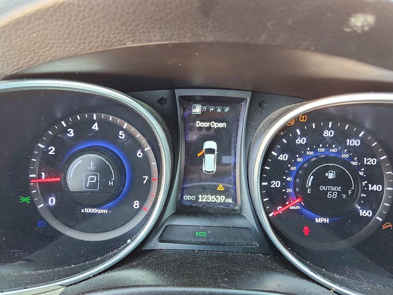 2013 Hyundai Santa Fe Sport 2.4l Red vin: 5XYZU3LB6DG122517
