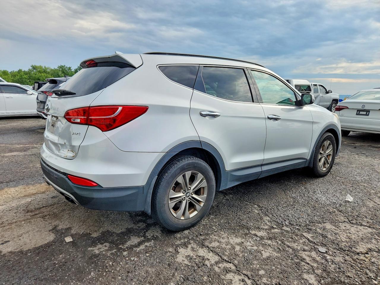 2014 Hyundai Santa Fe Sport 2.4l Silver vin: 5XYZU3LB6EG158032