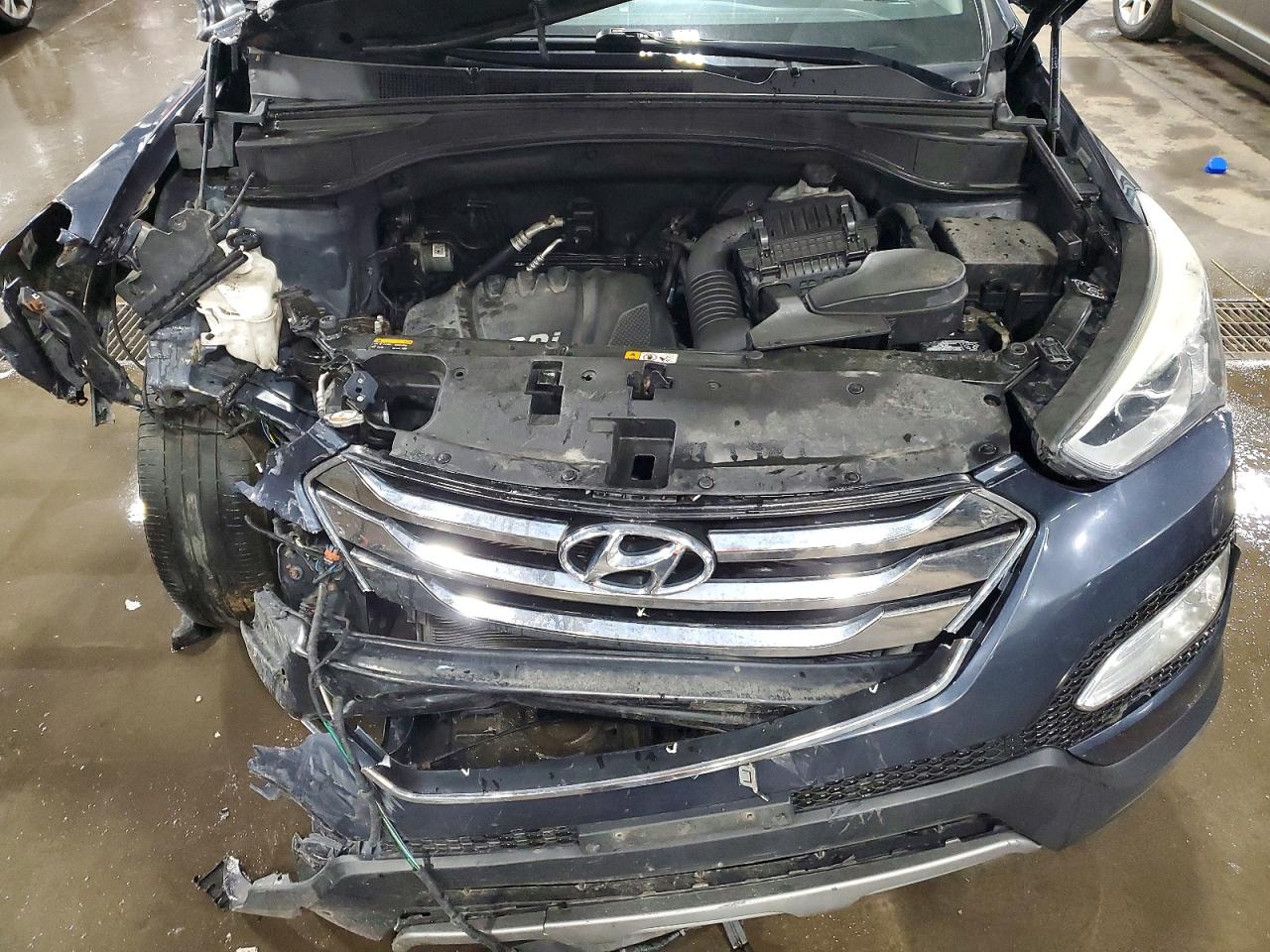 2014 Hyundai Santa Fe Sport 2.4l Blue vin: 5XYZU3LB6EG193251
