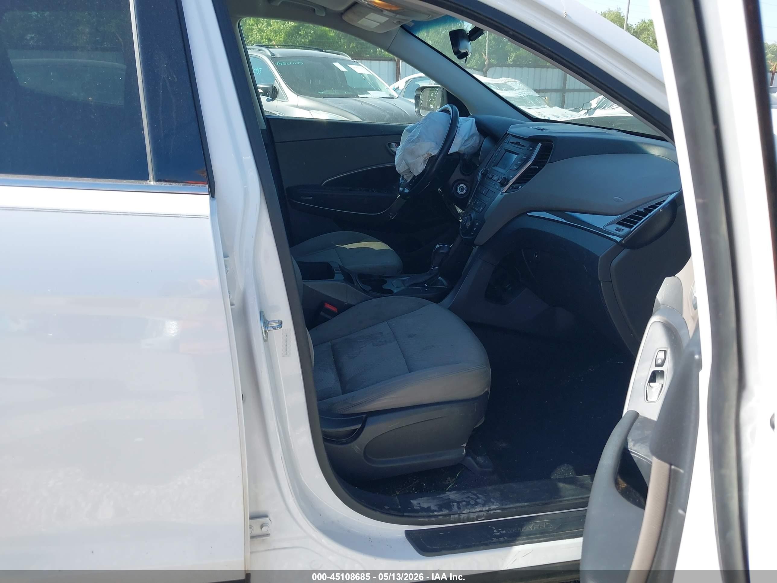 2014 Hyundai Santa Fe Sport 2.4l White vin: 5XYZU3LB6EG208346