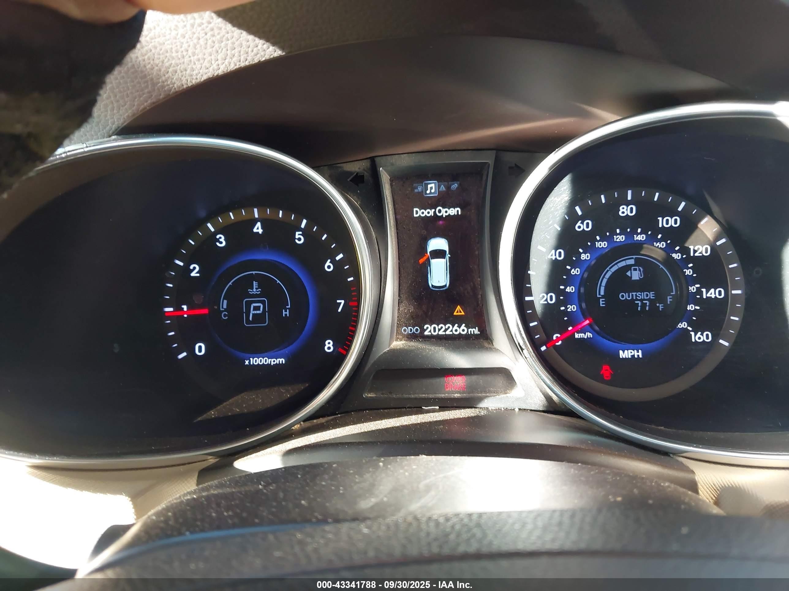 2014 Hyundai Santa Fe Sport 2.4l Красный vin: 5XYZU3LB7EG138422
