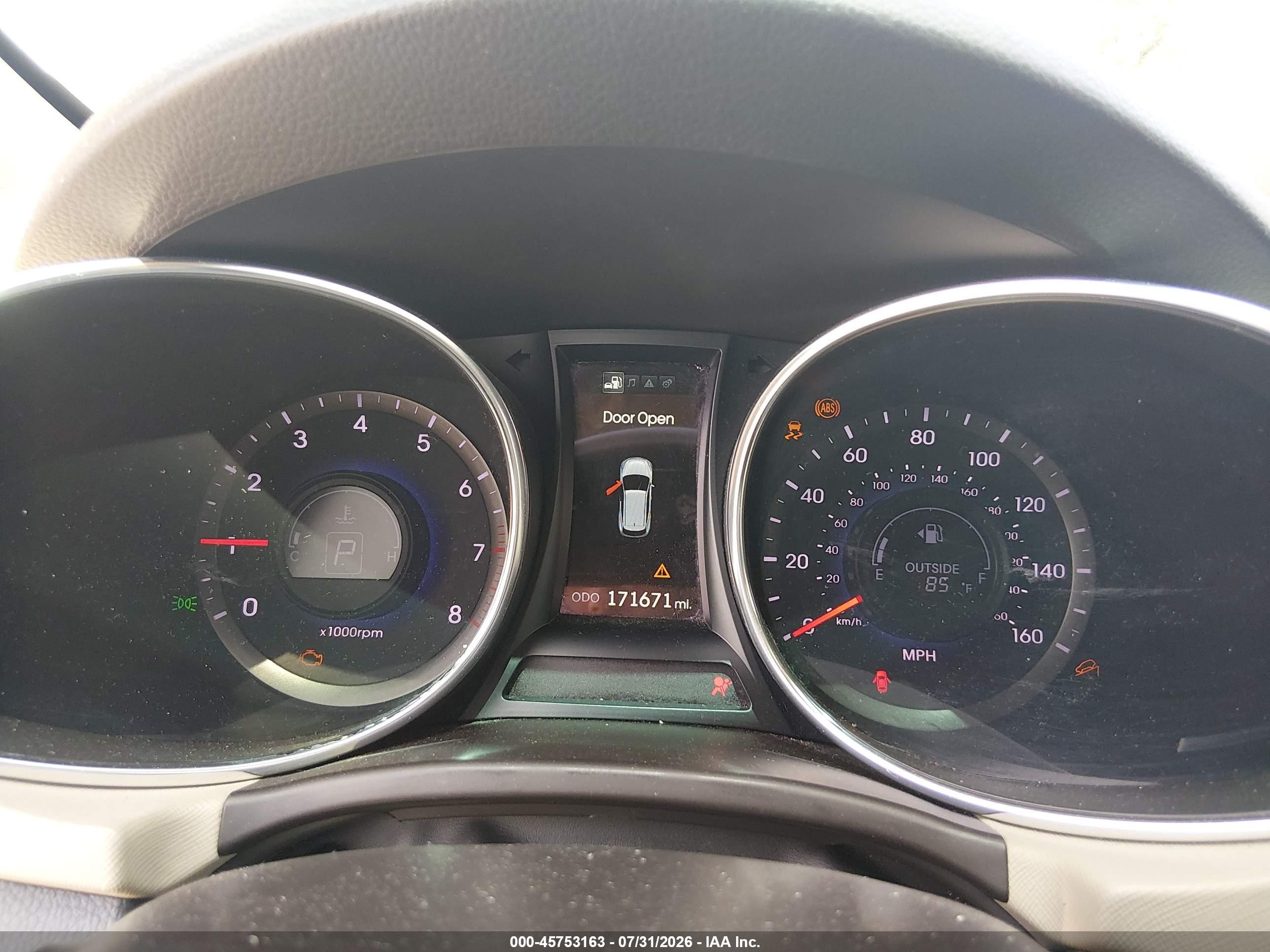 2014 Hyundai Santa Fe Sport 2.4l Red vin: 5XYZU3LB7EG166947