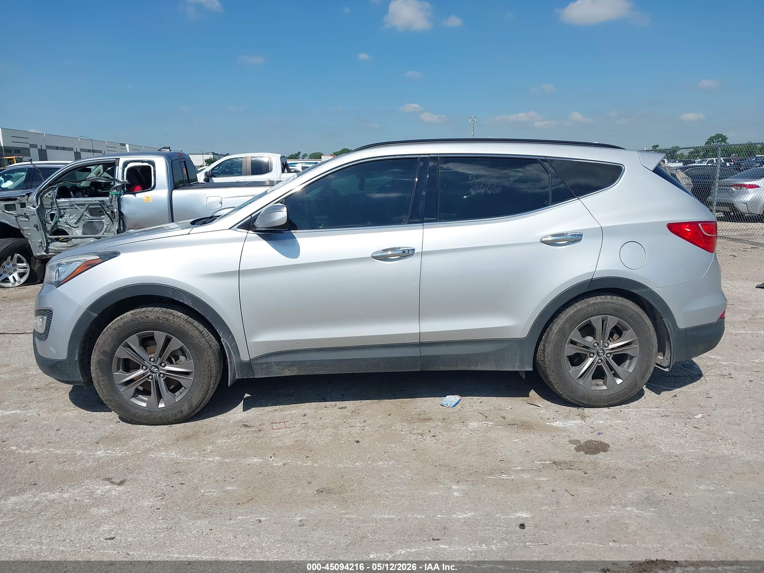 2014 Hyundai Santa Fe Sport 2.4l Silver vin: 5XYZU3LB7EG186194