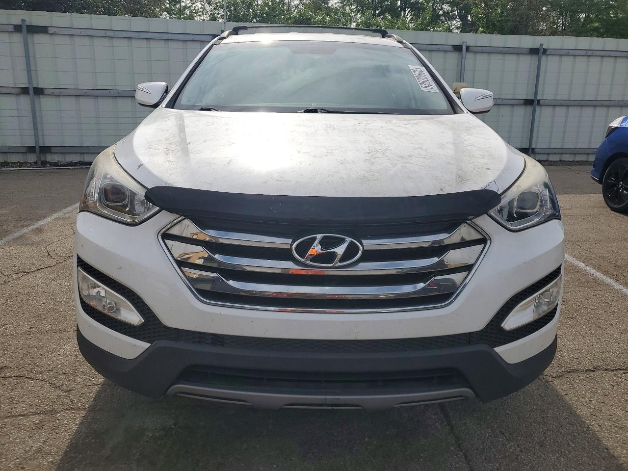 2014 Hyundai Santa Fe Sport 2.4l White vin: 5XYZU3LB7EG218688