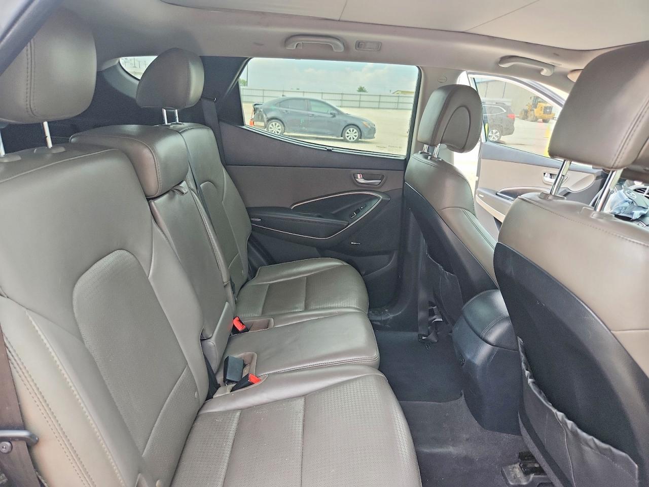 2014 Hyundai Santa Fe Sport 2.4l Silver vin: 5XYZU3LB7EG220344