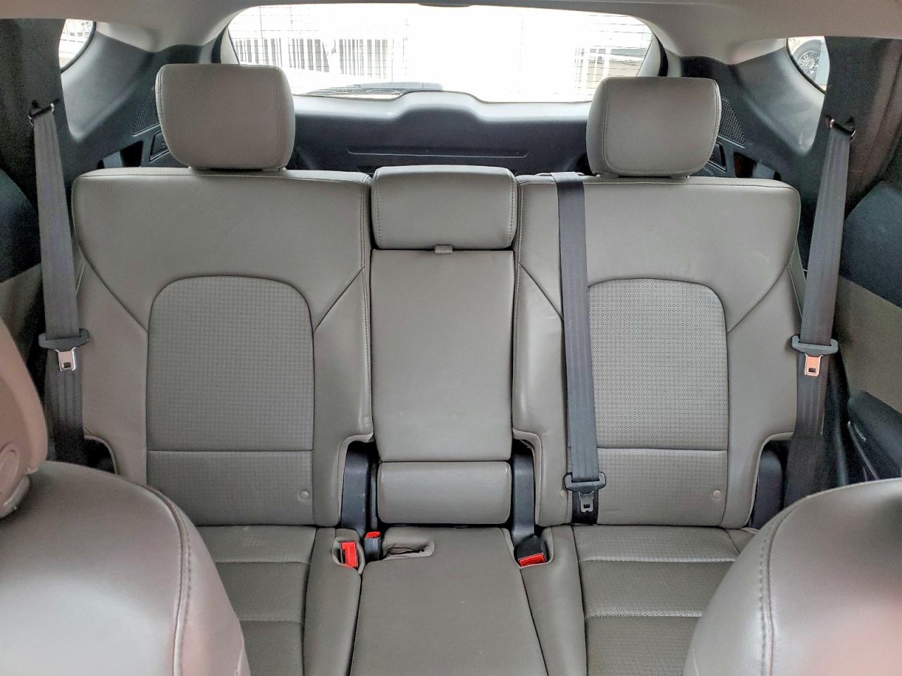 2014 Hyundai Santa Fe Sport 2.4l Серебряный vin: 5XYZU3LB7EG229352