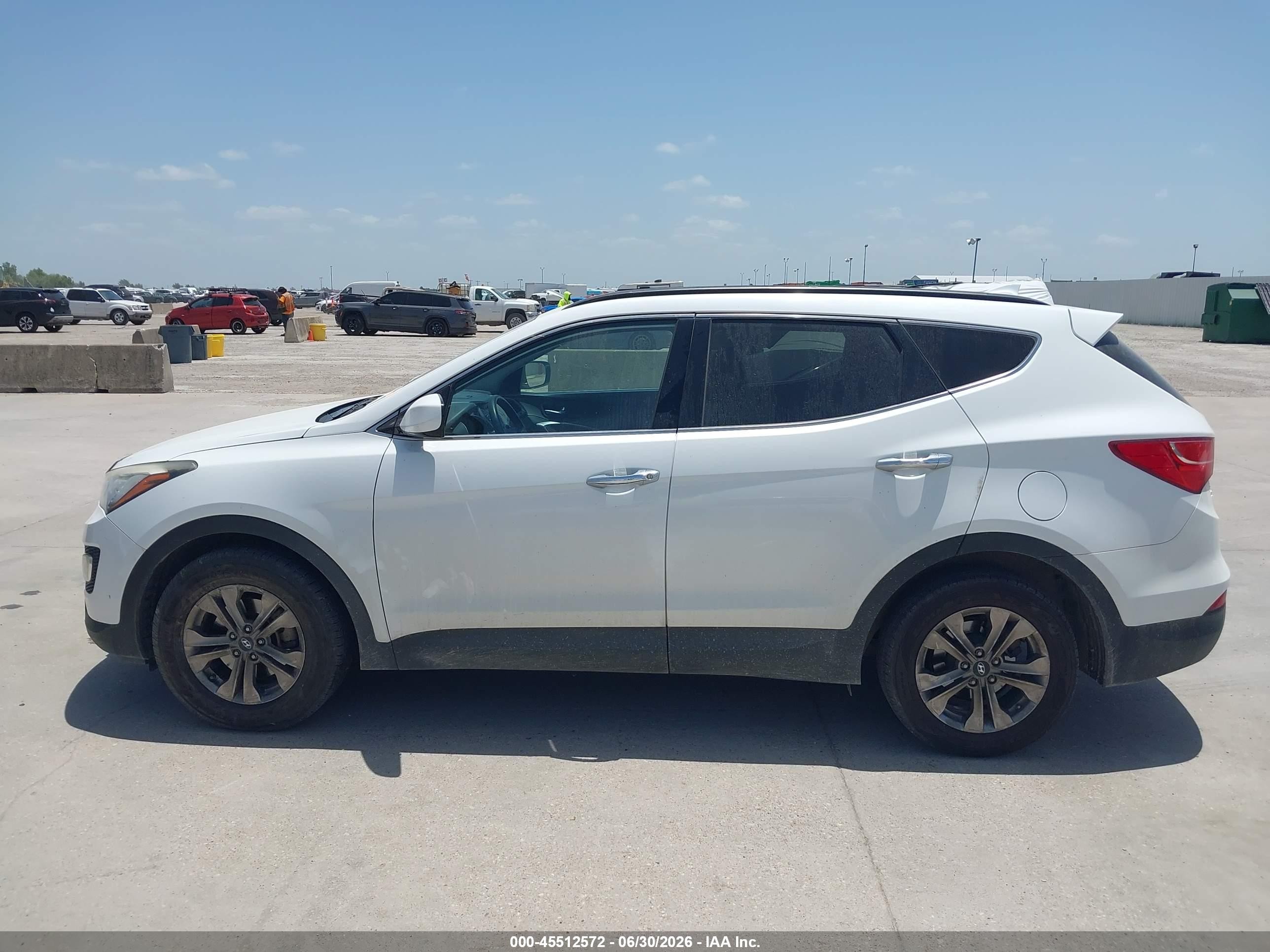 2015 Hyundai Santa Fe Sport 2.4l White vin: 5XYZU3LB7FG264913