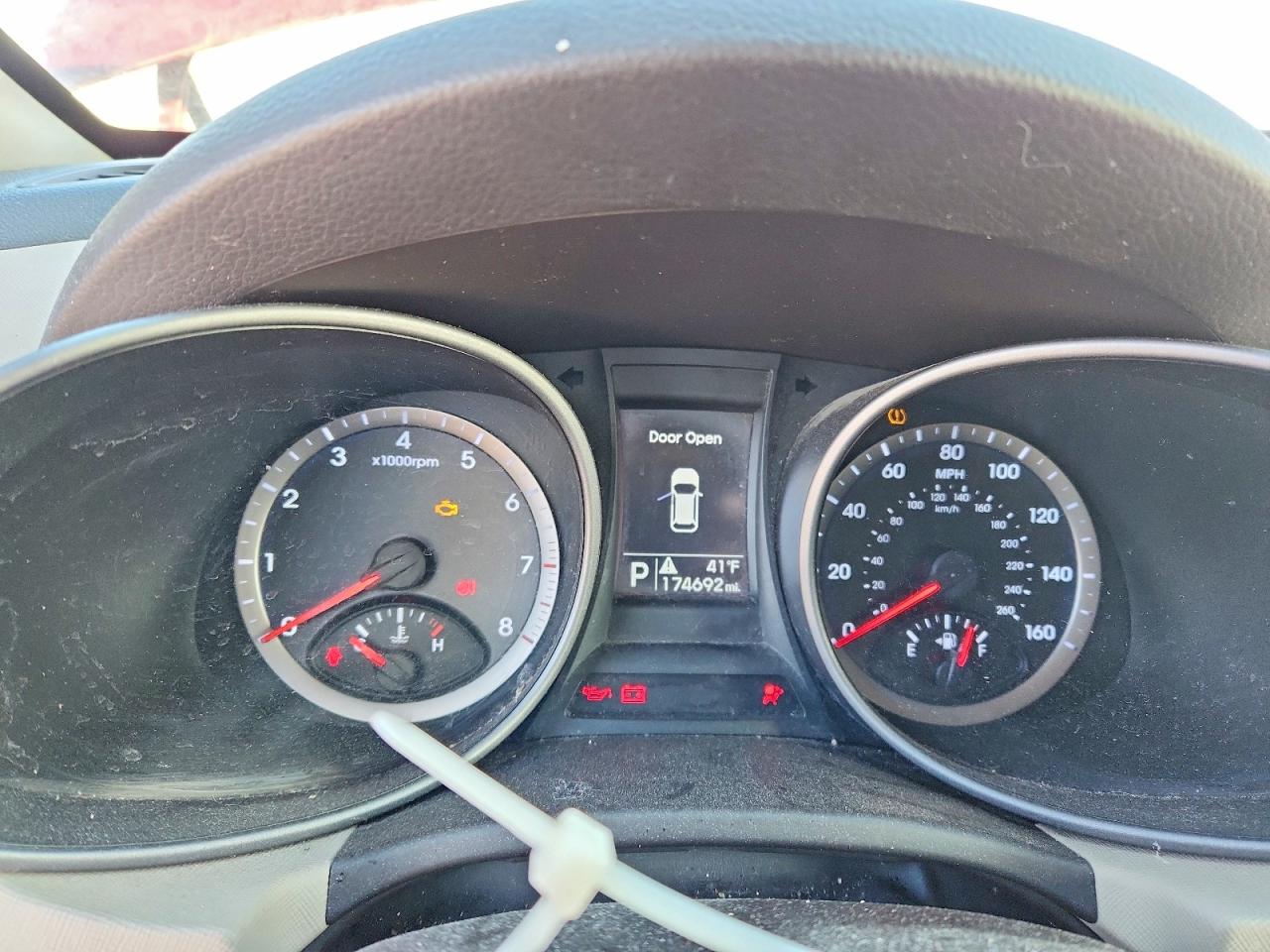 2015 Hyundai Santa Fe Sport Red vin: 5XYZU3LB7FG297961