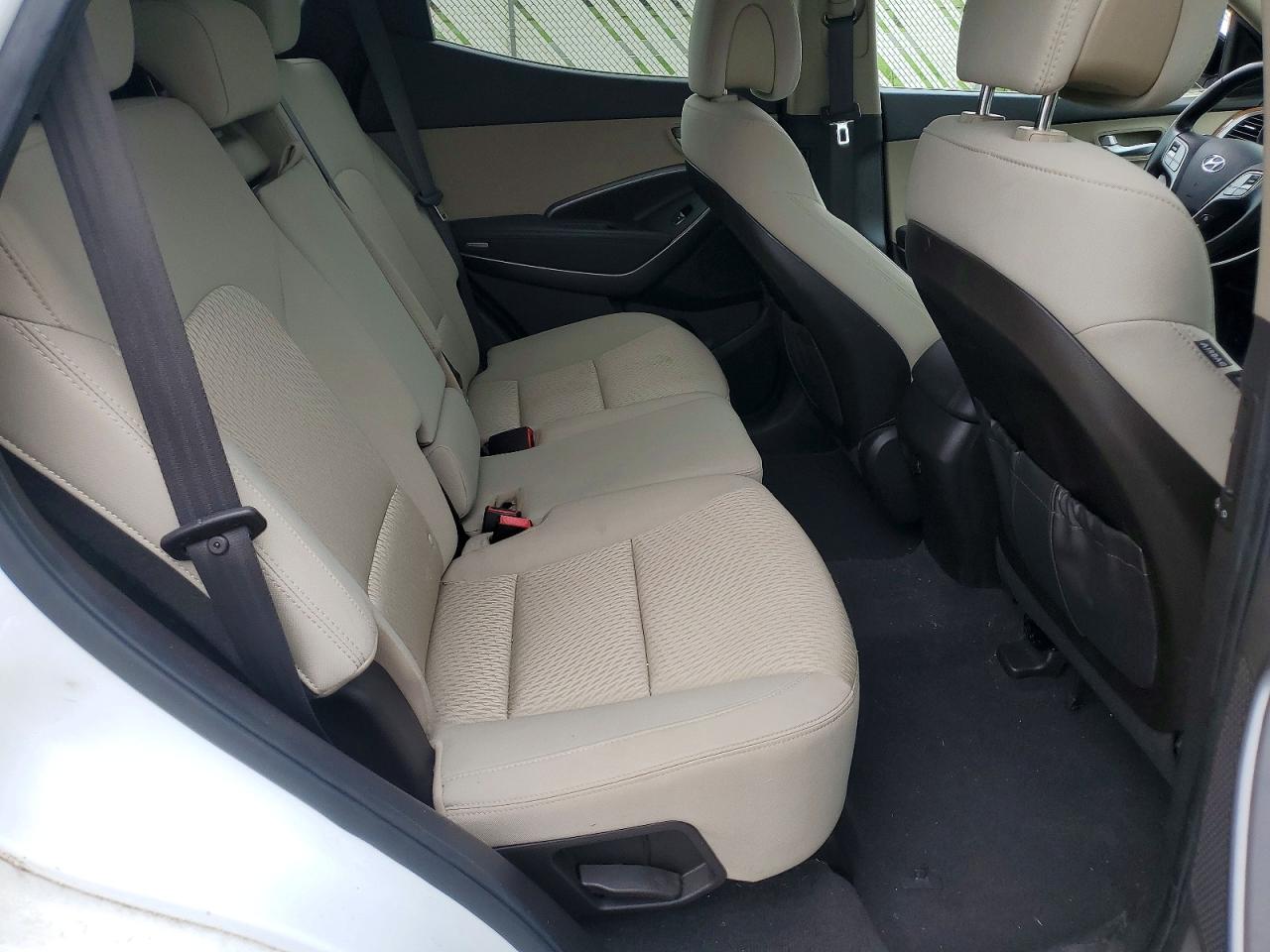 2013 Hyundai Santa Fe Sport 2.4l White vin: 5XYZU3LB8DG033970