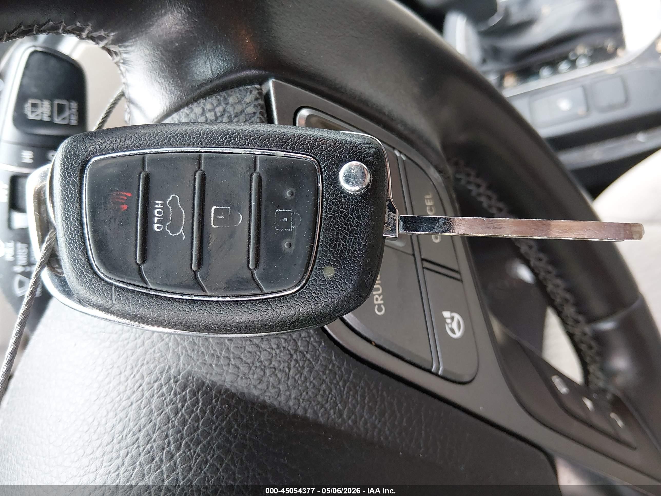 2013 Hyundai Santa Fe Sport Gray vin: 5XYZU3LB8DG042152
