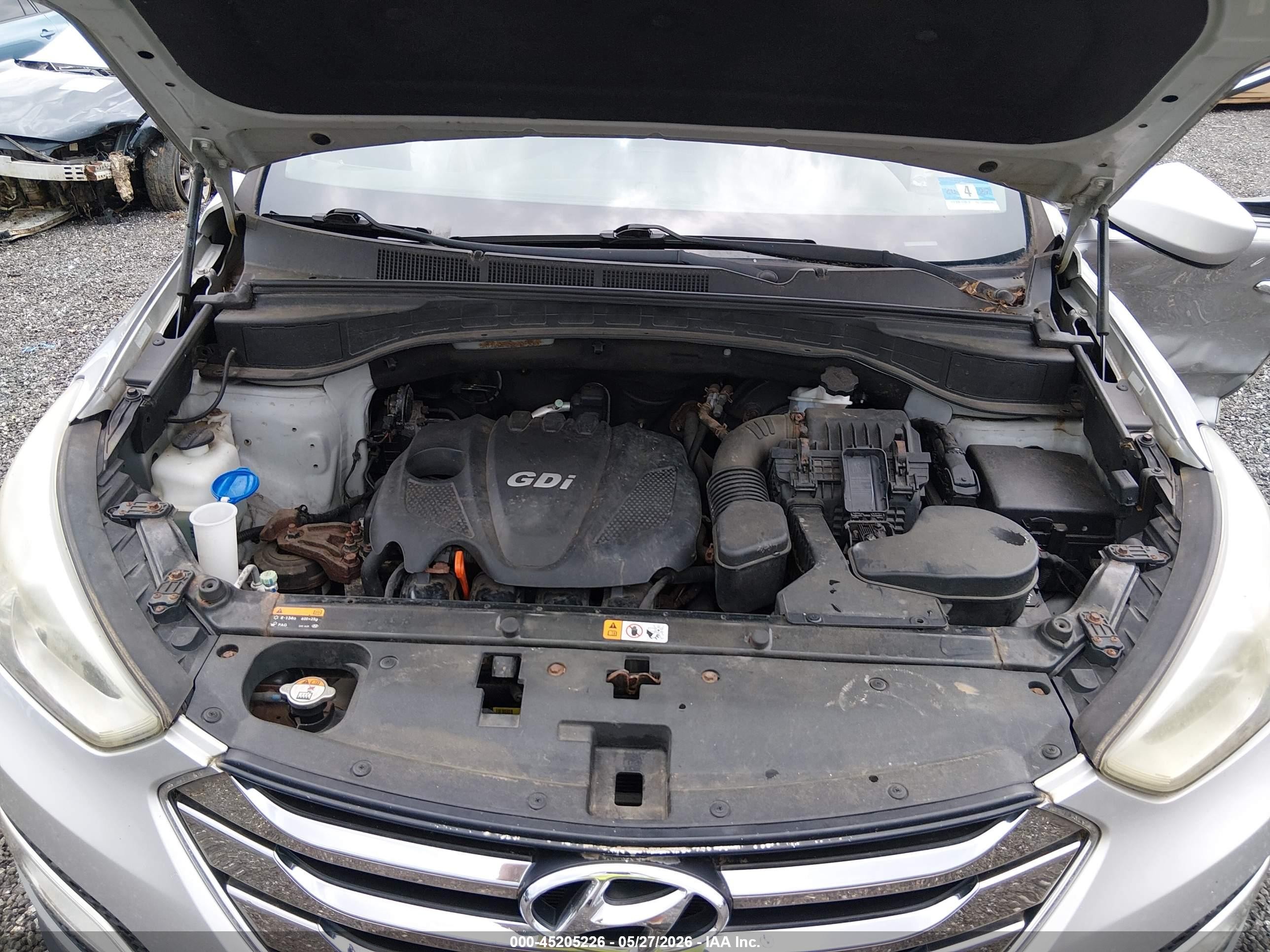 2013 Hyundai Santa Fe Sport Silver vin: 5XYZU3LB8DG044810