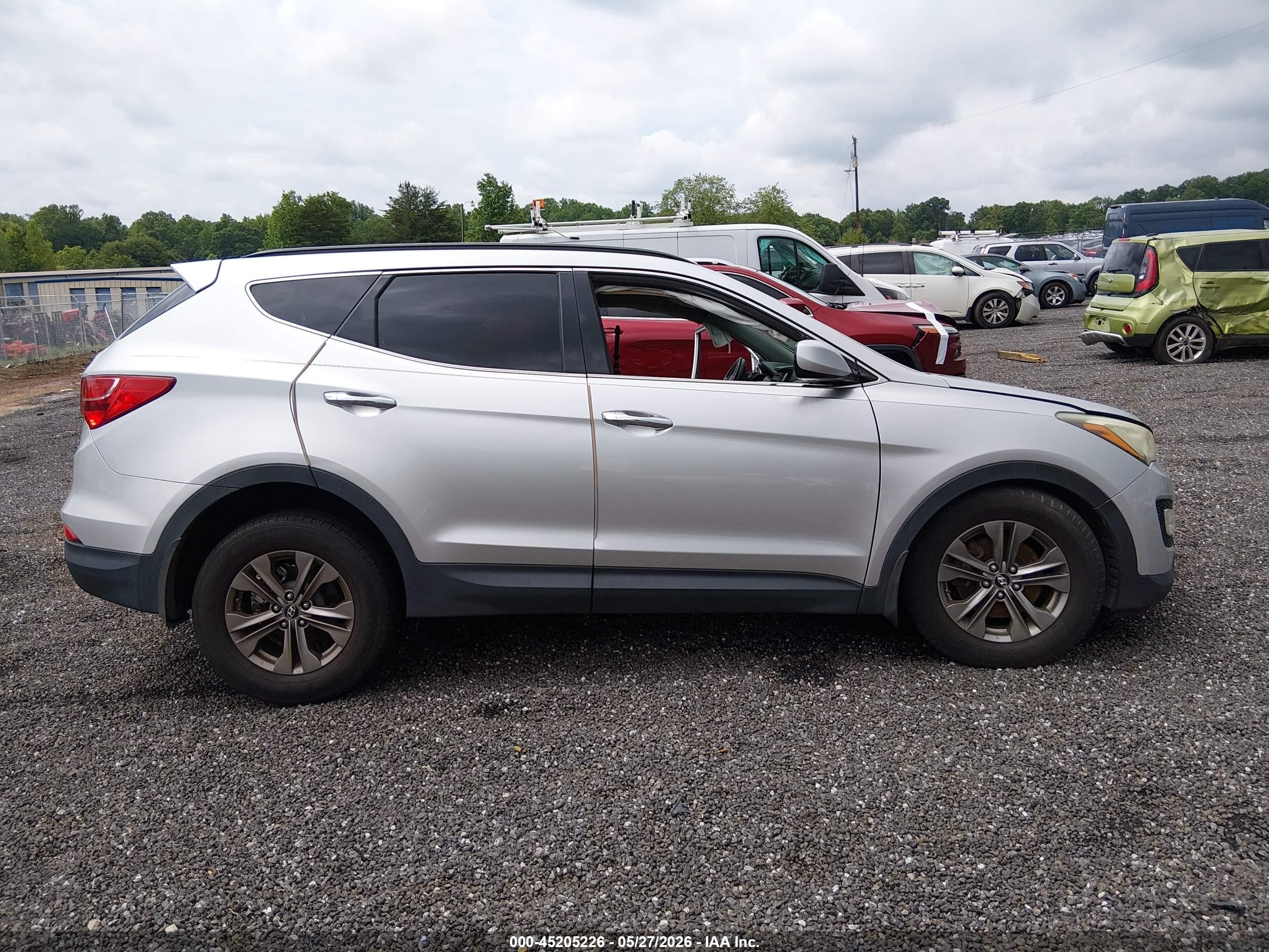 2013 Hyundai Santa Fe Sport Silver vin: 5XYZU3LB8DG044810