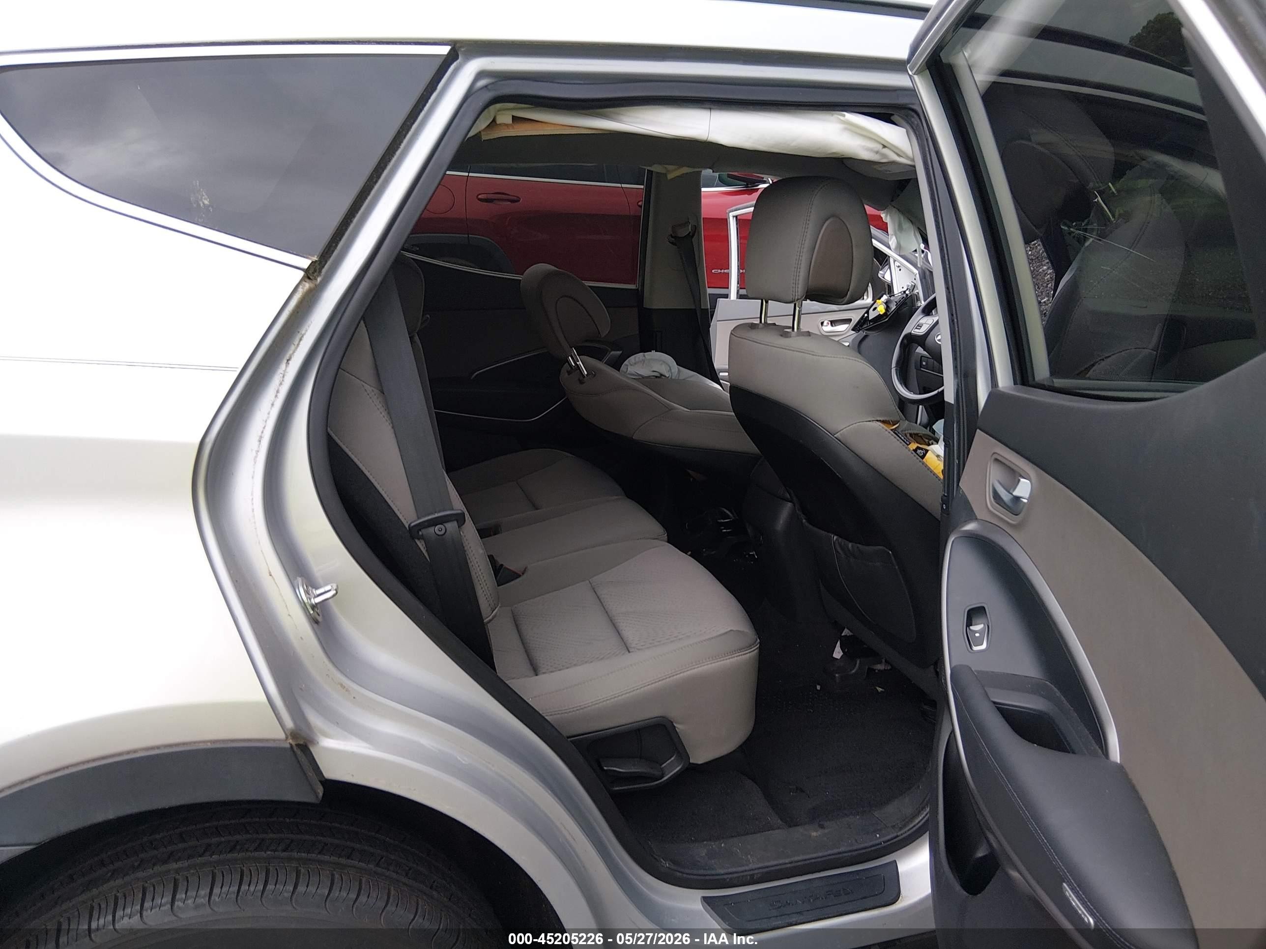 2013 Hyundai Santa Fe Sport Silver vin: 5XYZU3LB8DG044810